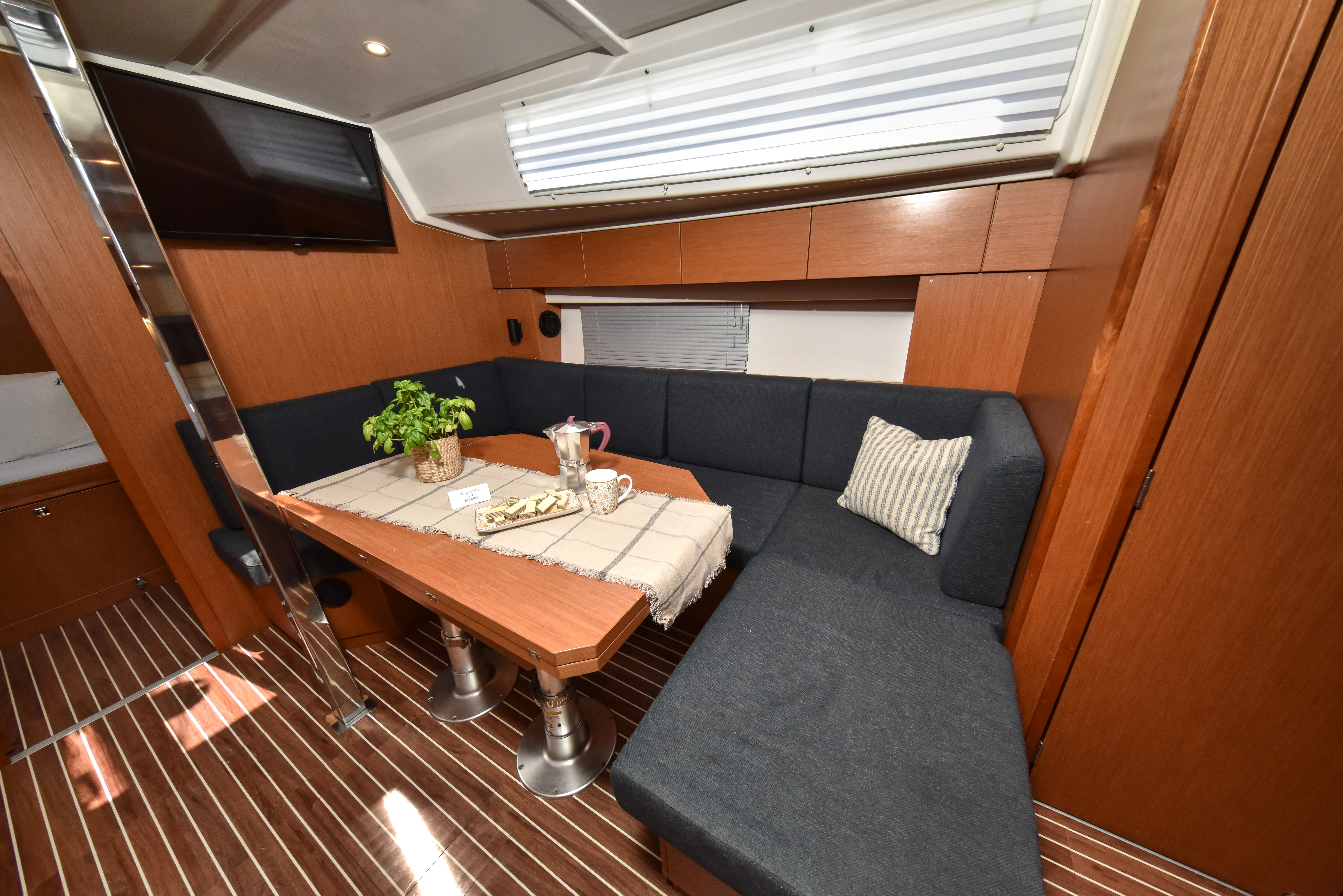 Bavaria C42 Bella — фотография яхты 12