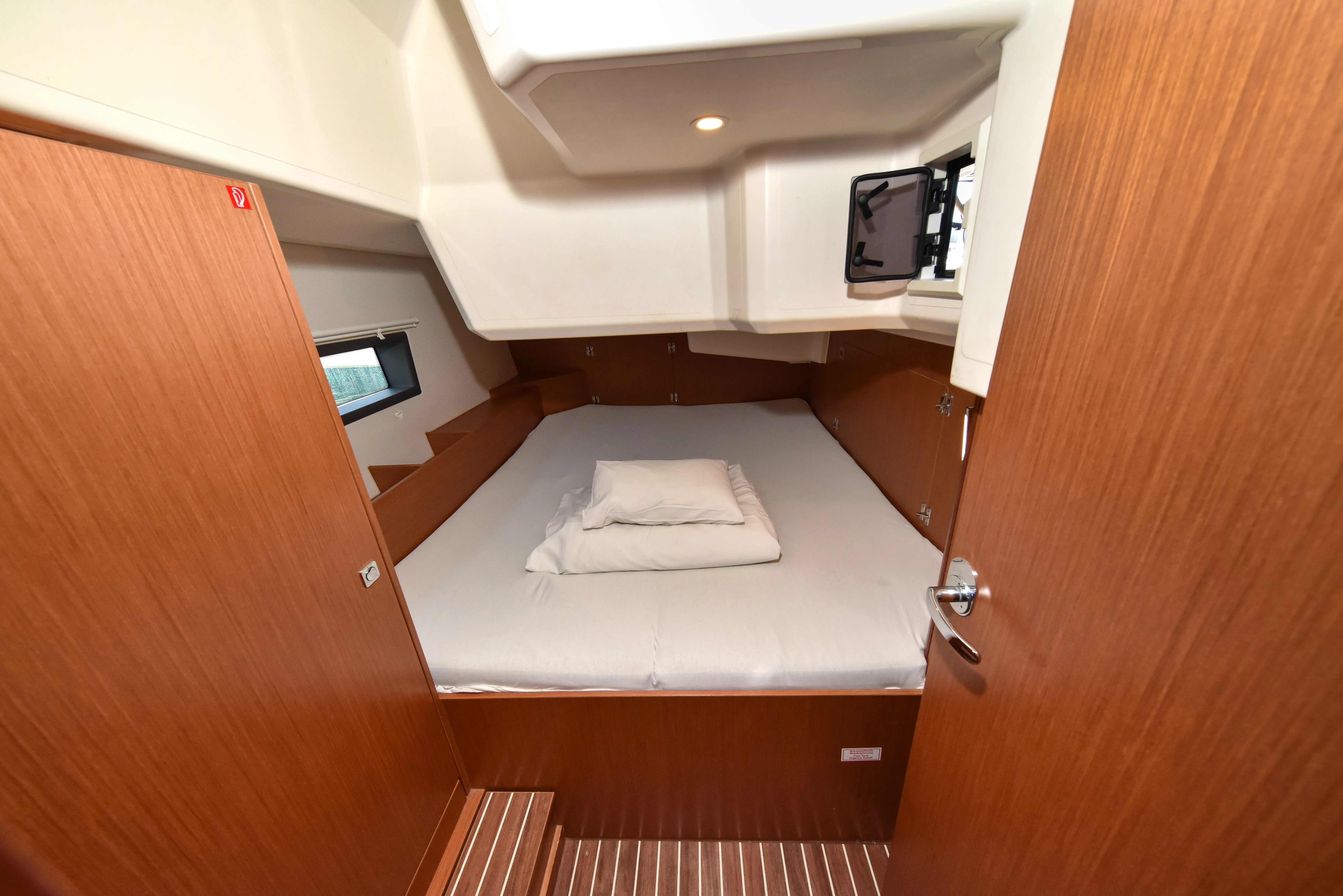 Bavaria C42 Bella — фотография яхты 5