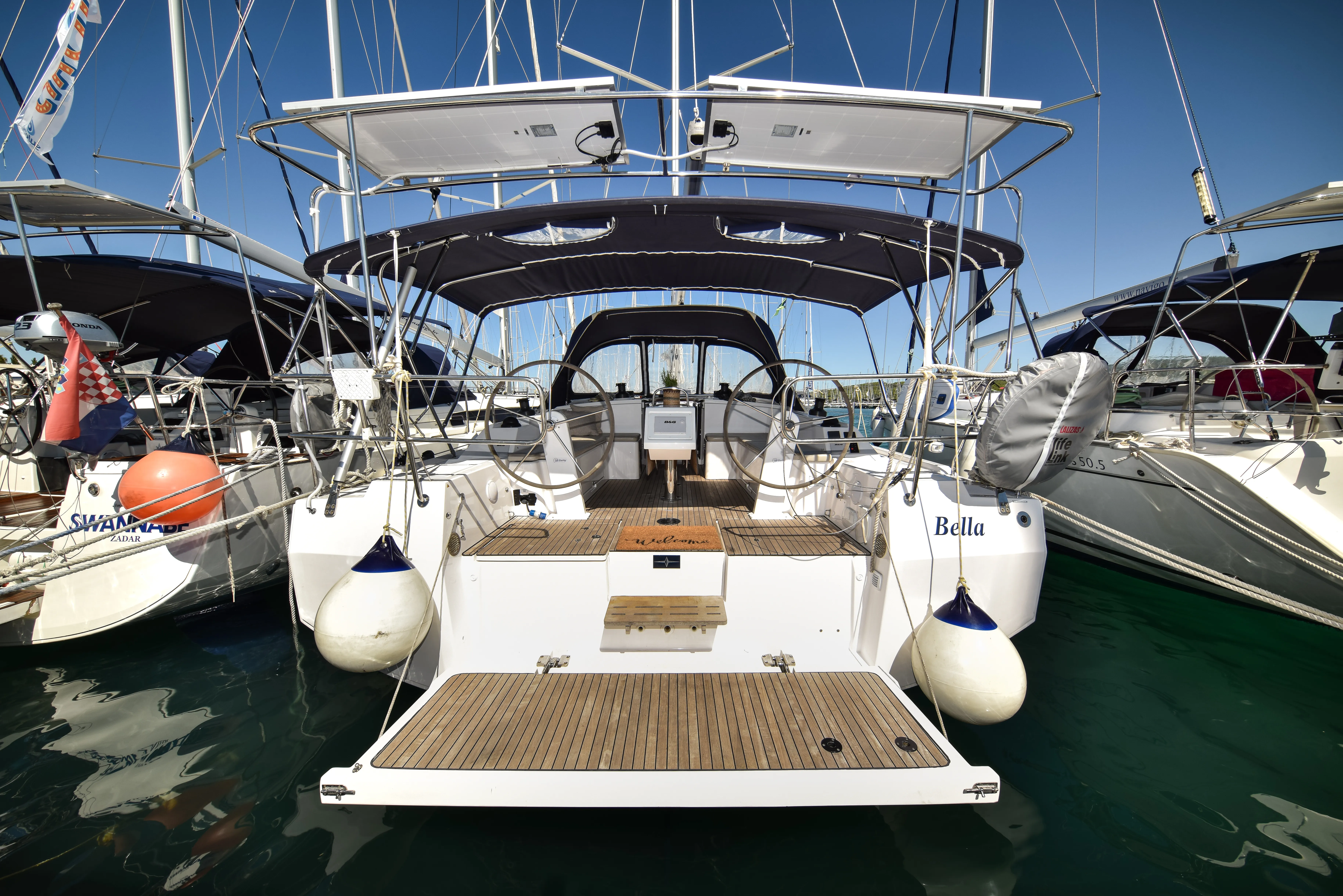 Bavaria C42 Bella — фотография яхты 33