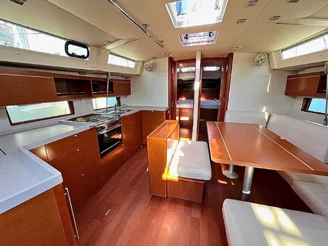 Oceanis 46.1 Ostria — fotografia jachty 2