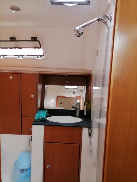 Bavaria 40 Cruiser Mayla — фотография яхты 13