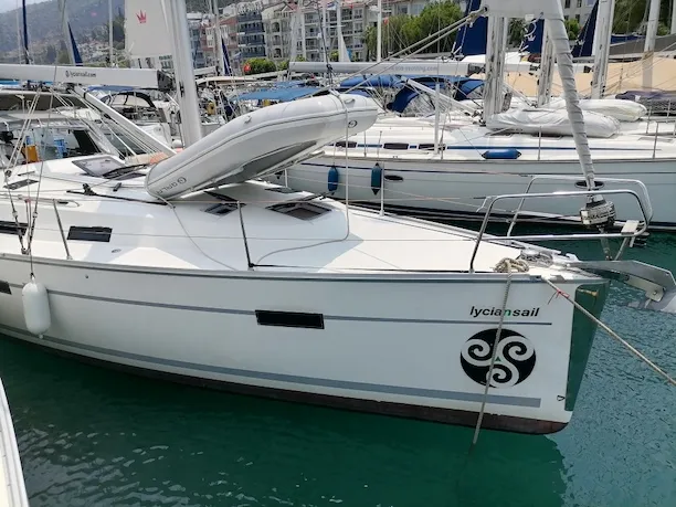 Bavaria 40 Cruiser Mayla — фотография яхты 12