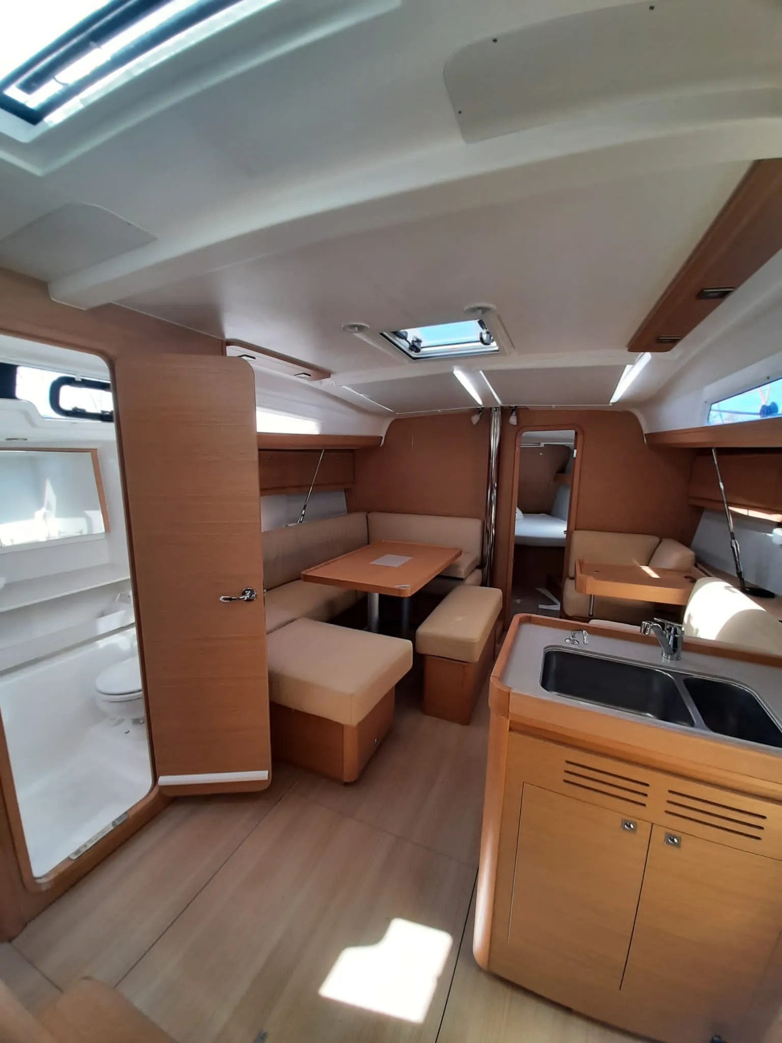 Dufour 412 Grand large Hedoné — фотография яхты 6