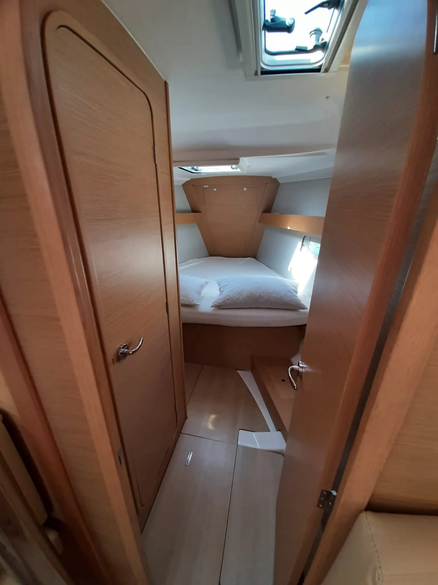 Dufour 412 Grand large Hedoné — фотография яхты 11