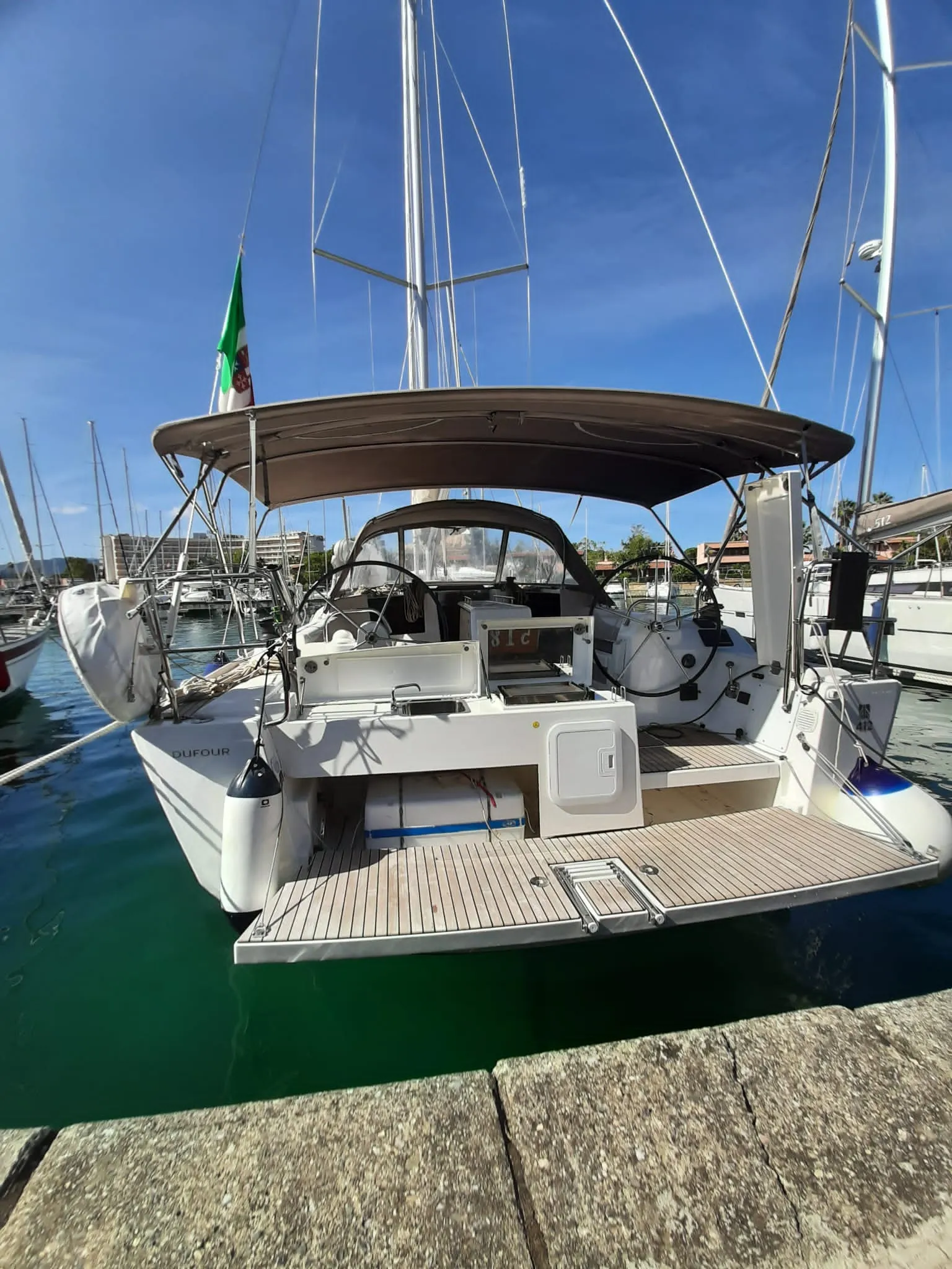 Dufour 412 Grand large Hedoné — фотография яхты 13