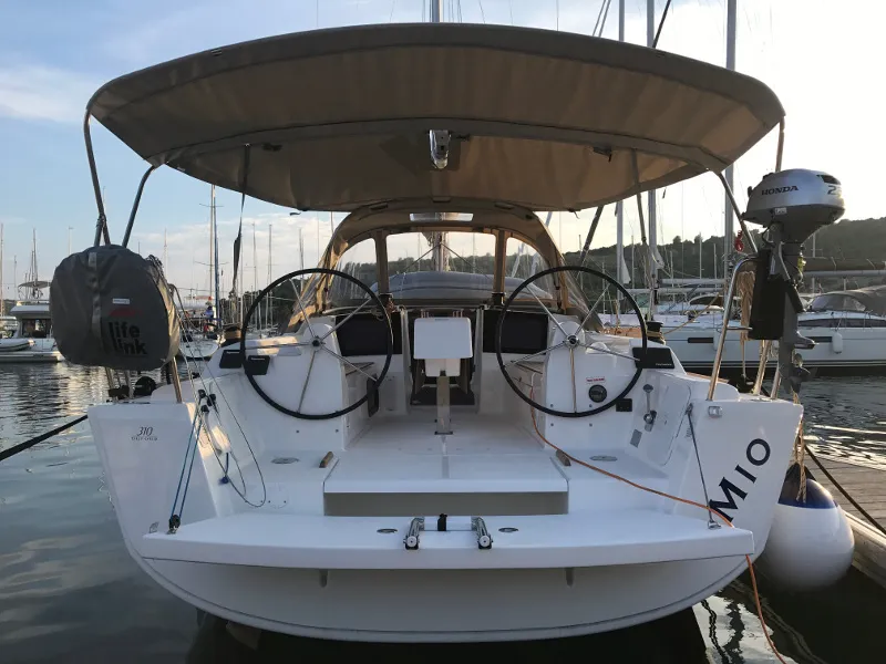 Dufour 310 Grand Large MIO — jachtfoto 2