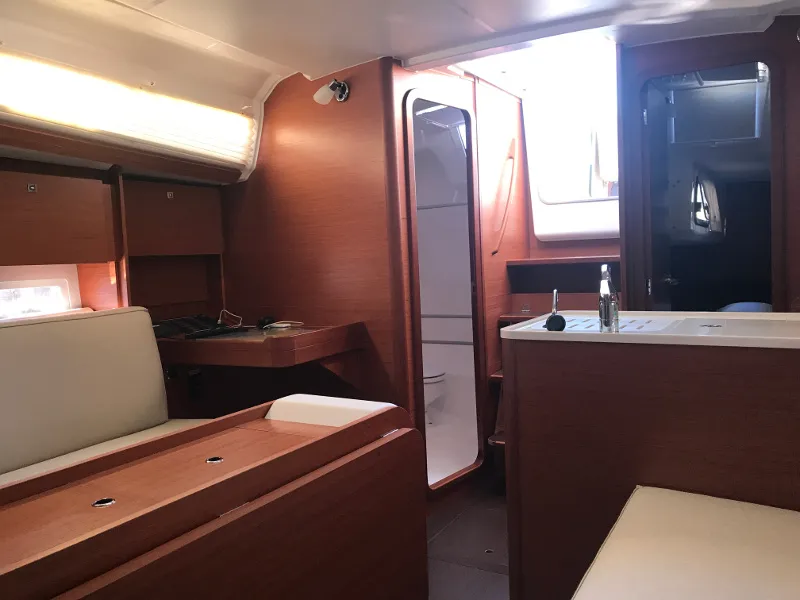 Dufour 310 Grand Large MIO — jachtfoto 12