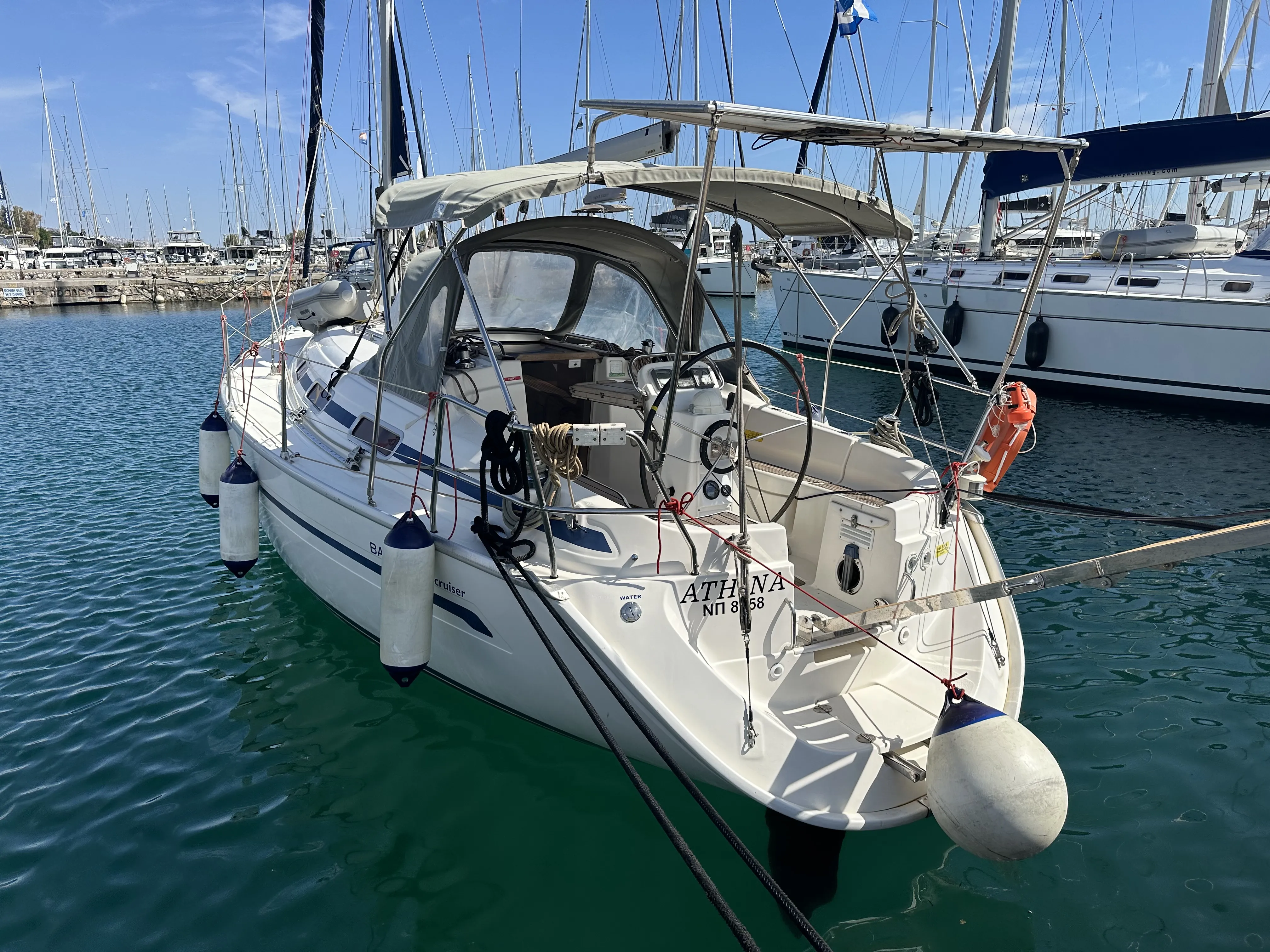 Bavaria 32 Cruiser S/Y Athina — jahtikuva 2