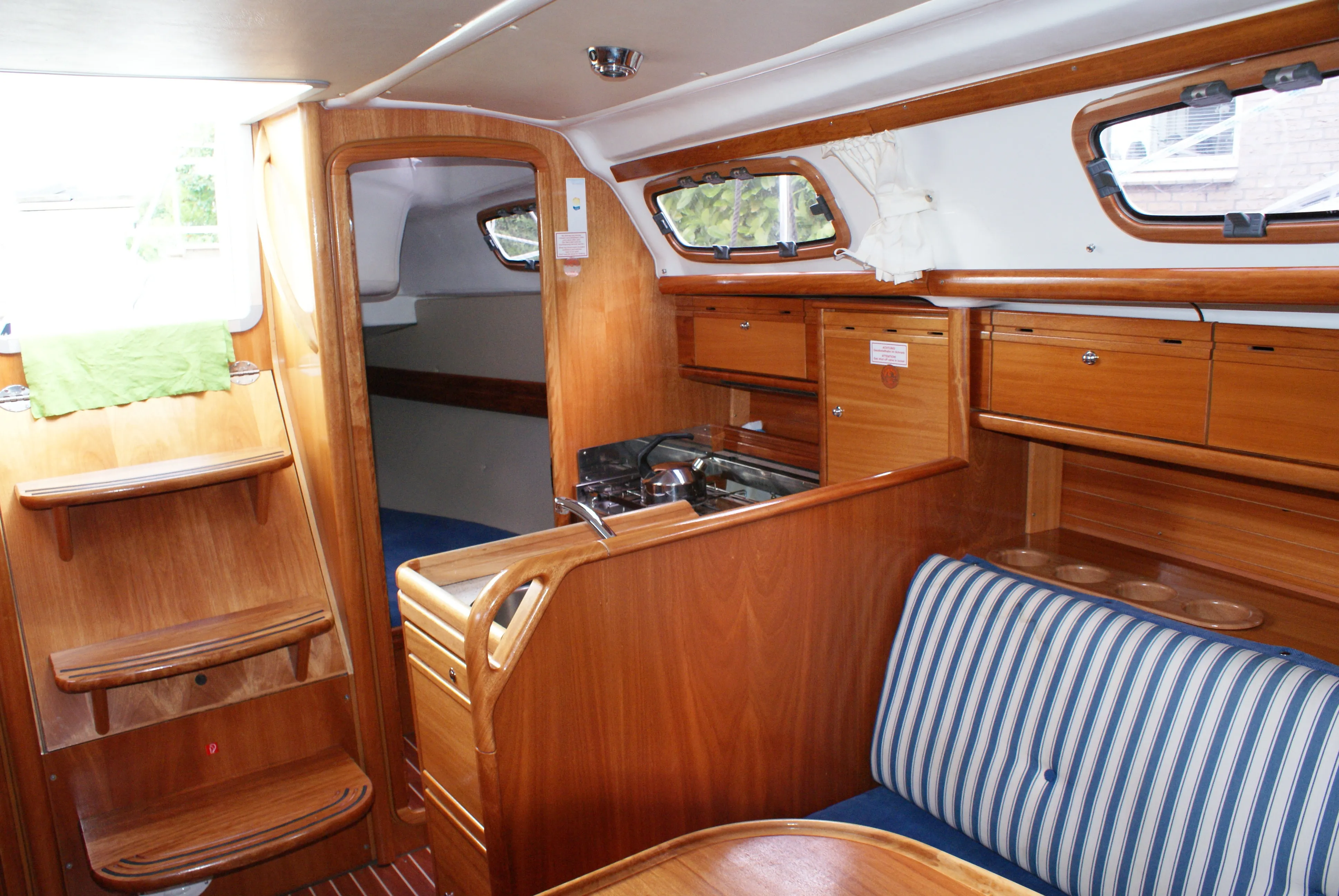 Bavaria 30 Cruiser ANA — fotografia jachty 17