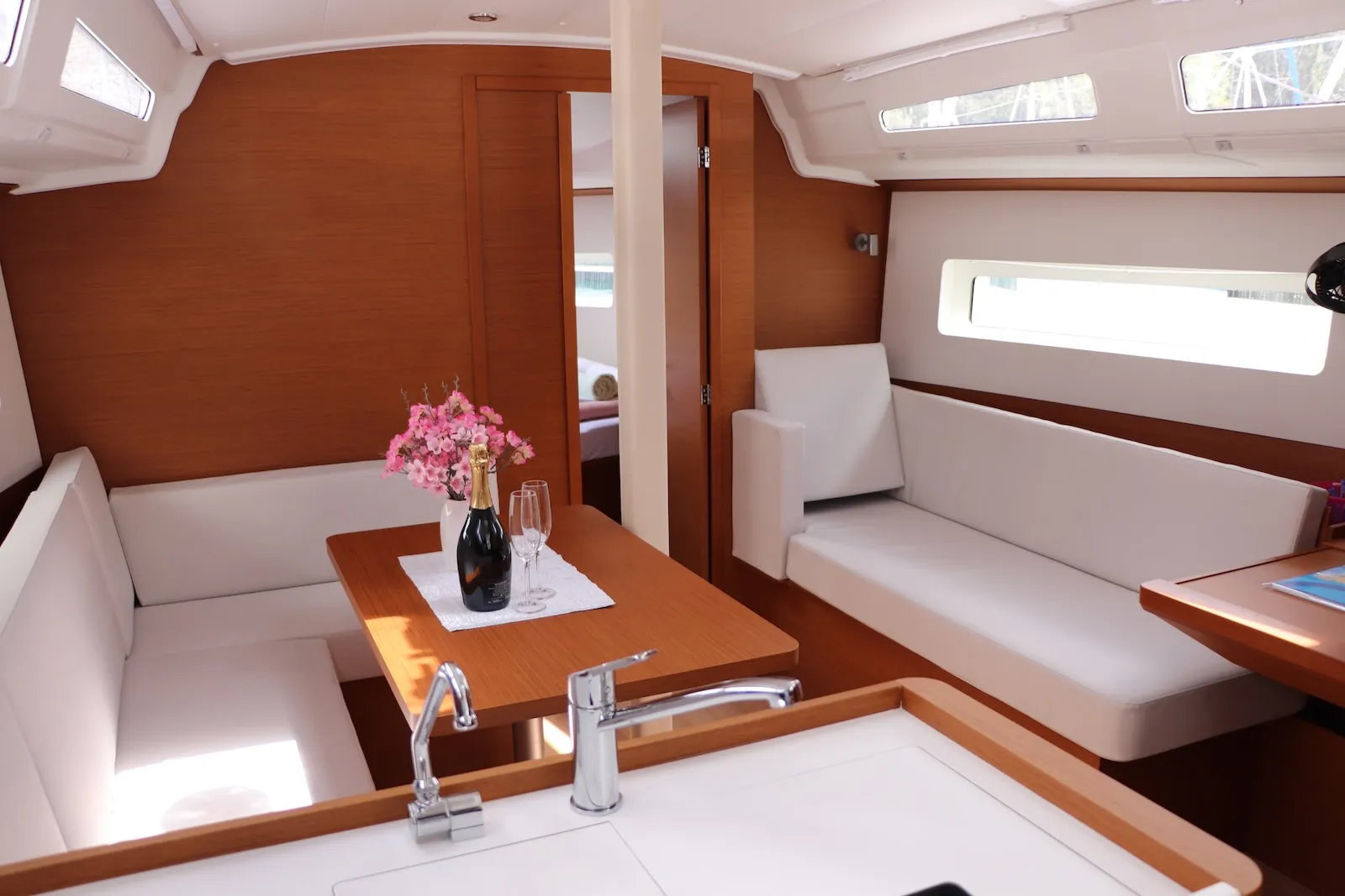 Sun Odyssey 380 Bura Kiss — jahtikuva 9