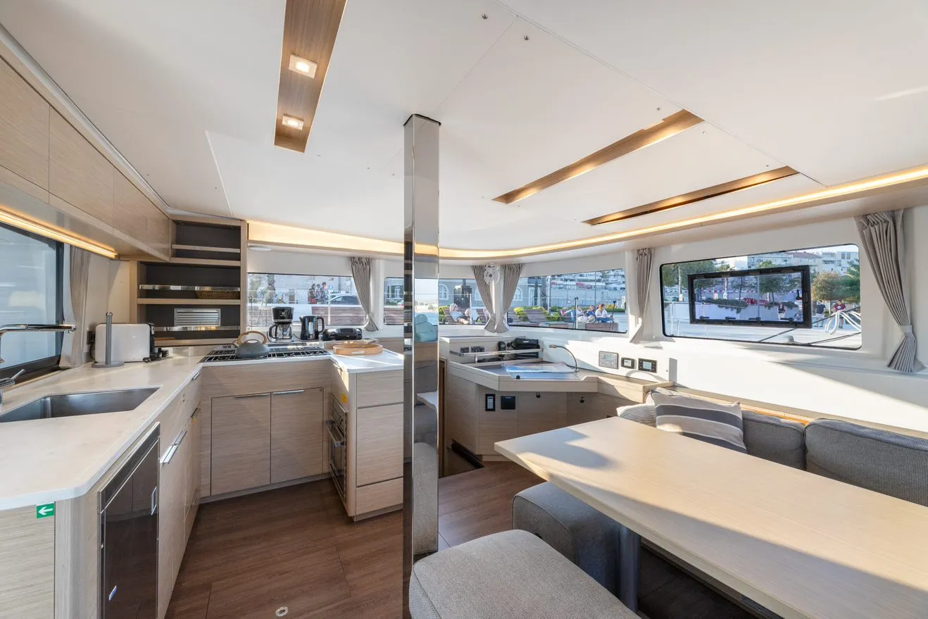 Lagoon 46 SKYFALL — foto dello yacht n. 2