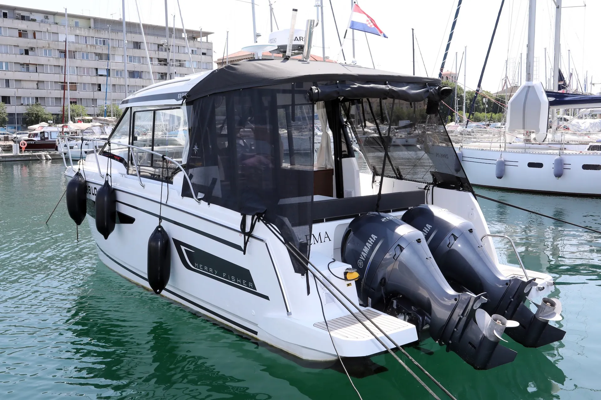 Merry Fisher 895 Ema — yacht photo 17