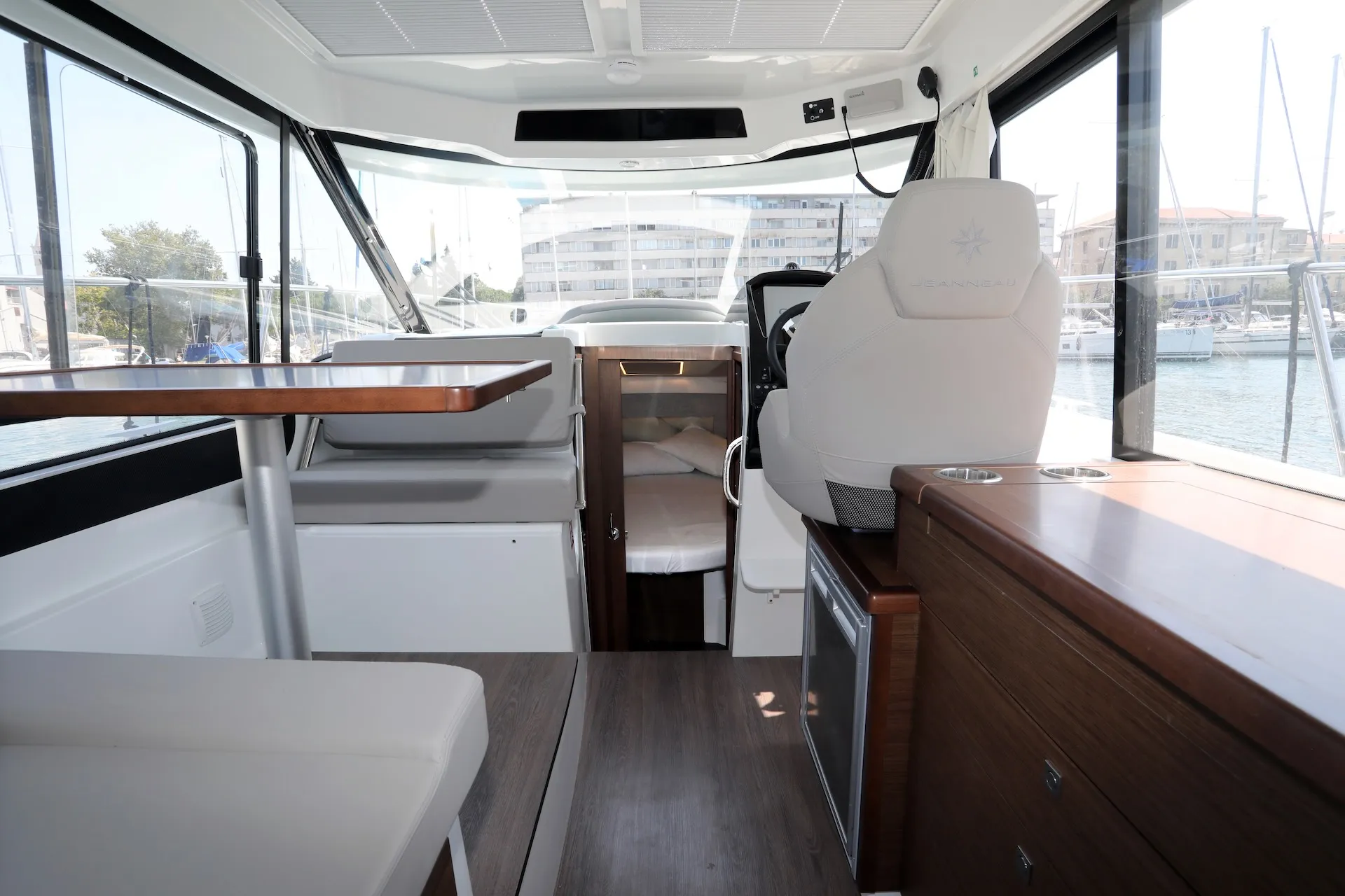 Merry Fisher 895 Ema — yacht photo 13