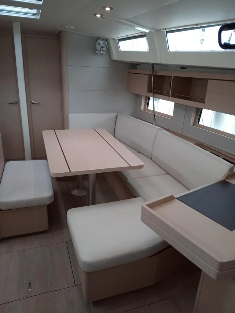 Oceanis 46.1 Skat — фотография яхты 7