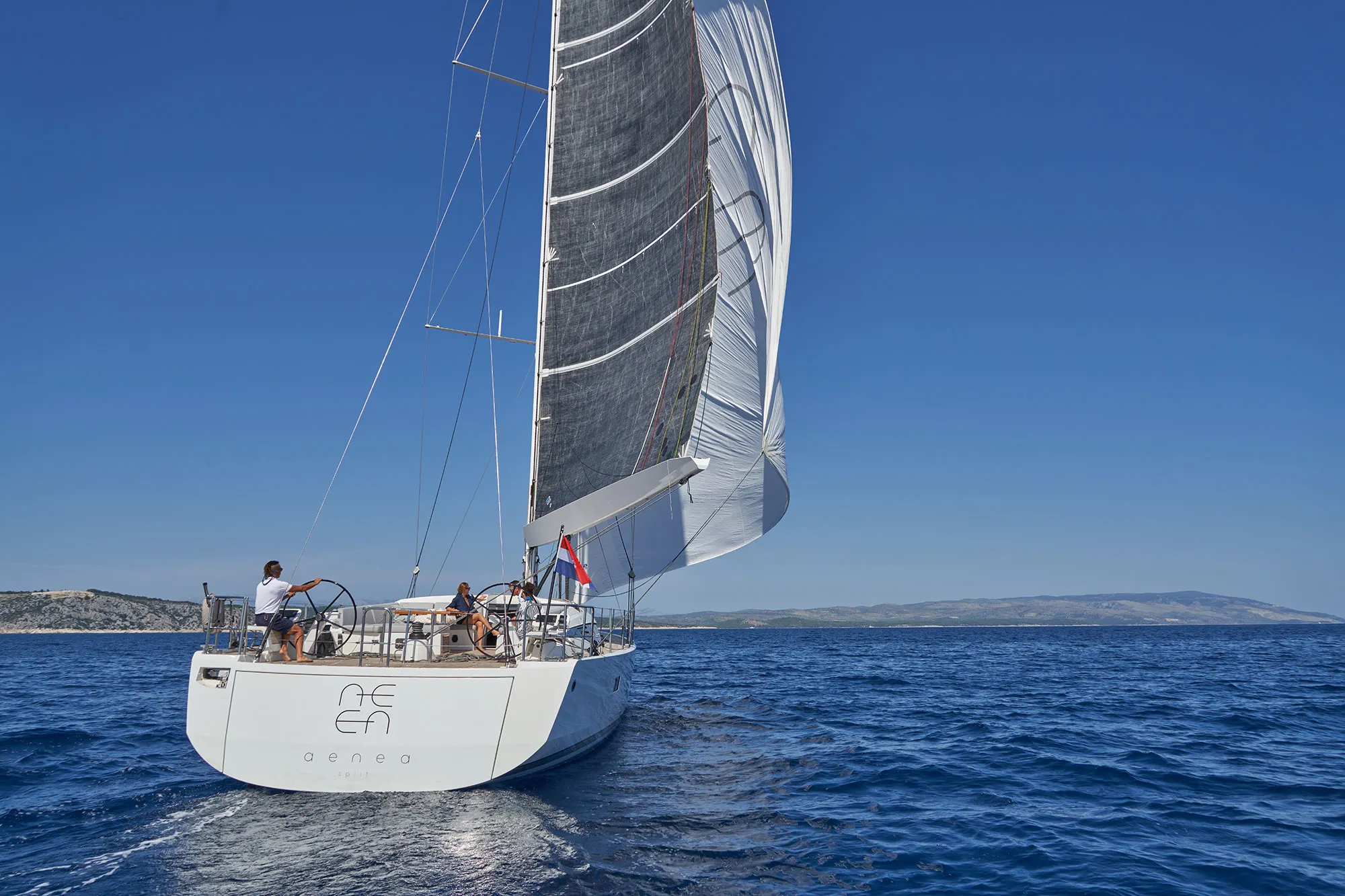 CNB 76 AENEA — yacht photo 14