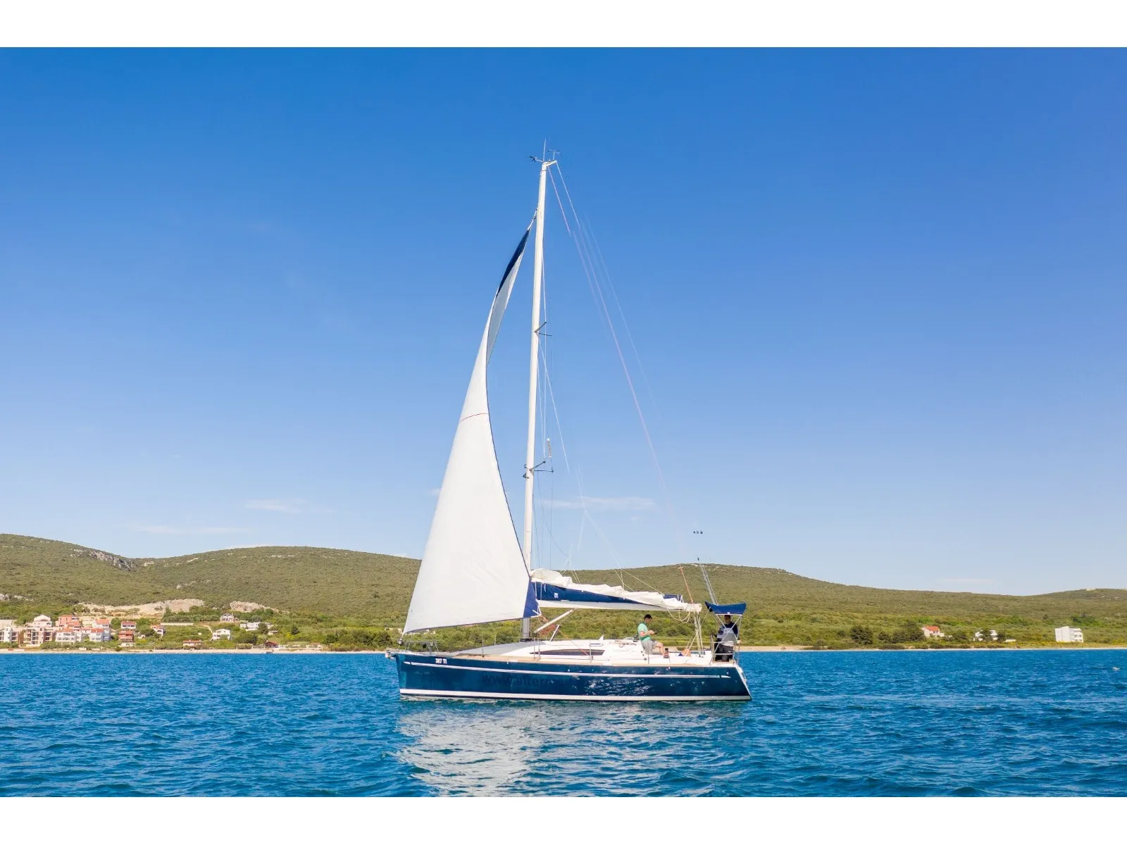 Elan 340 Miri — фотография яхты 1