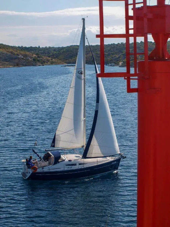 Elan 340 Miri — foto dello yacht n. 8