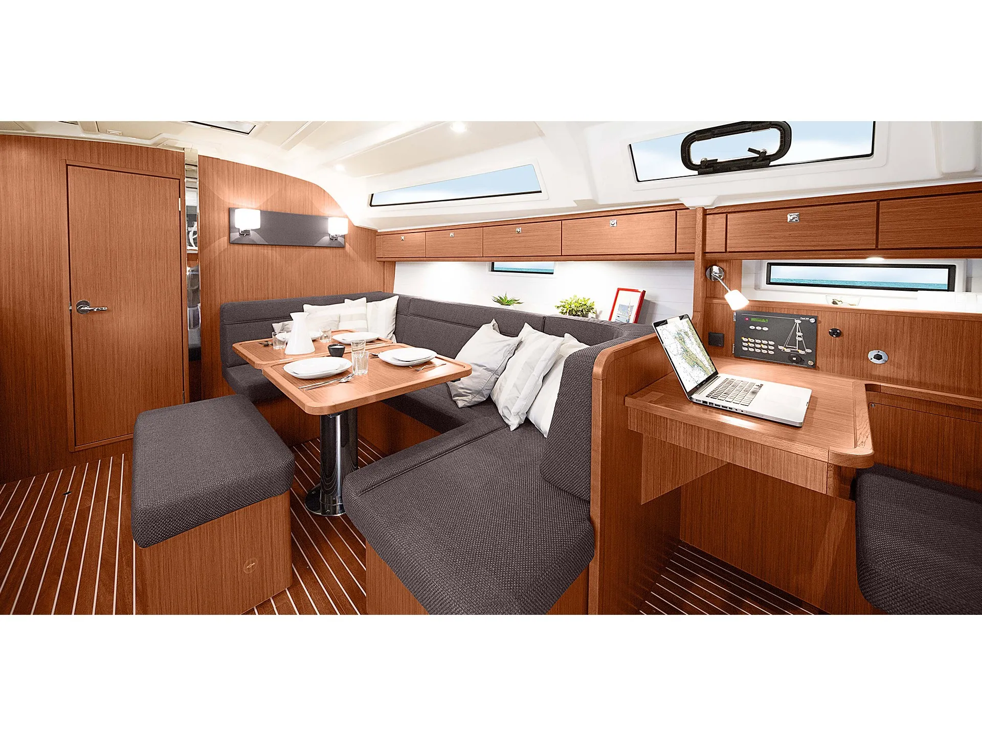 Bavaria Cruiser 41 EXTRA MILE — jahtikuva 2