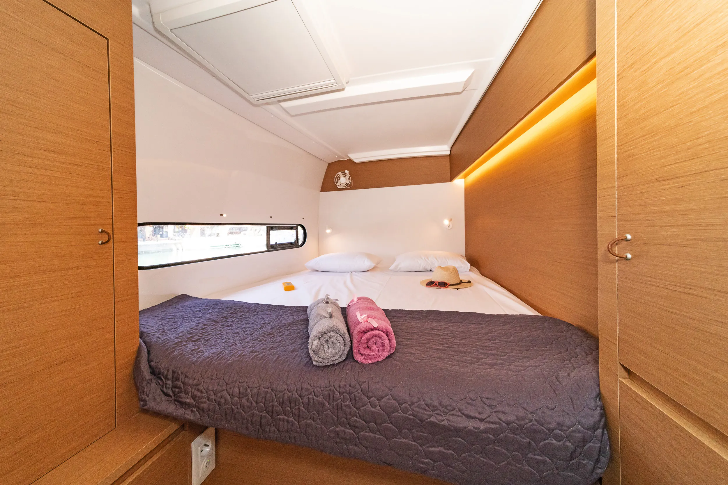 Excess 11 Phos — yacht photo 2