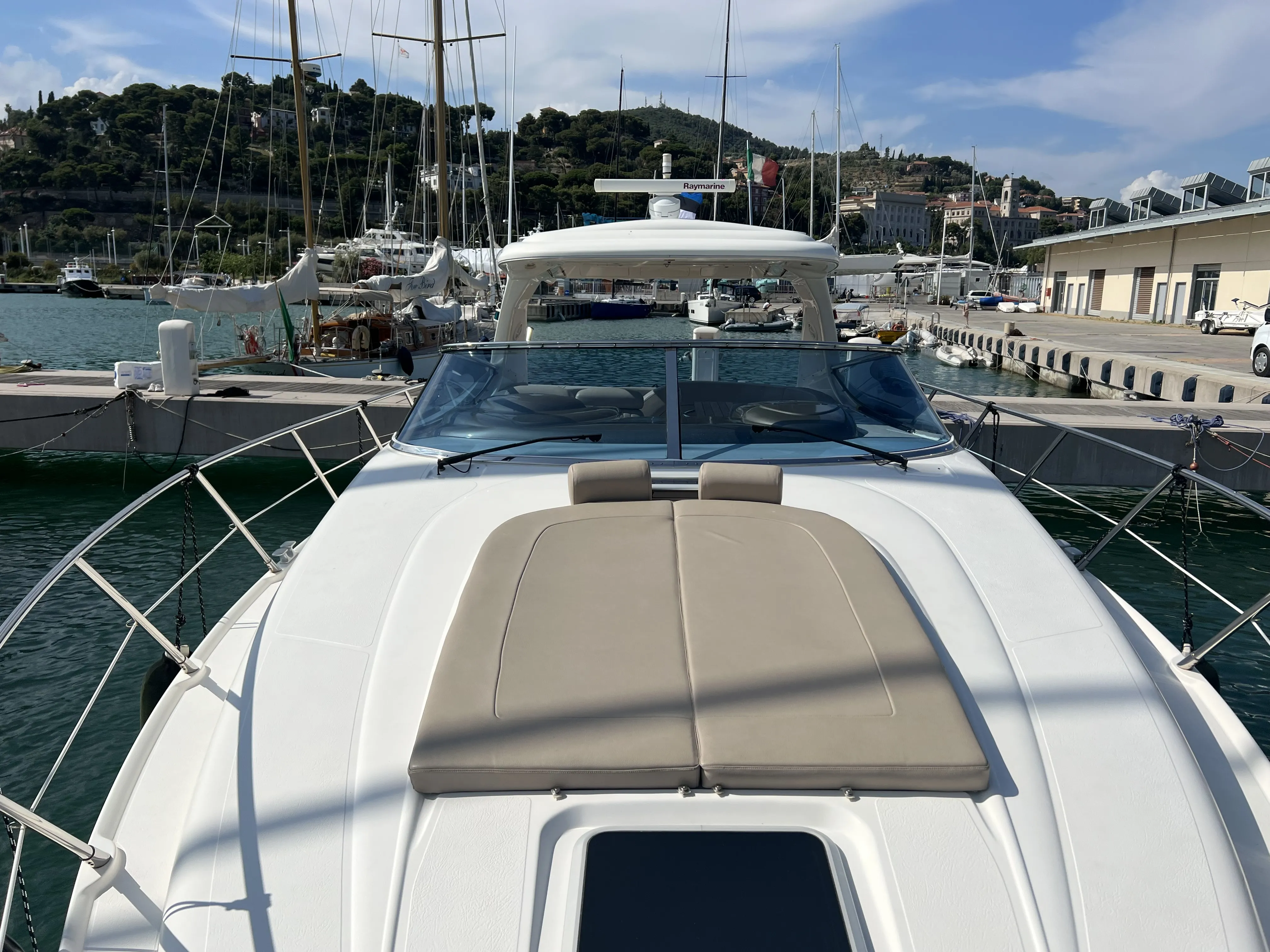 Sealine S 42 Orca — jahtikuva 2
