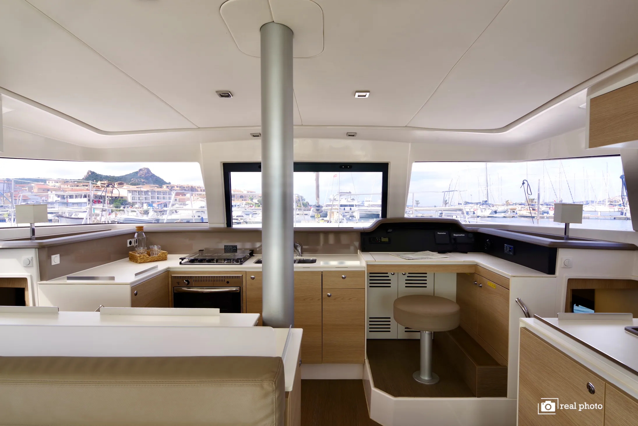 Bali 4.1 Dafne - Water maker, Solar Panel — yacht photo 2