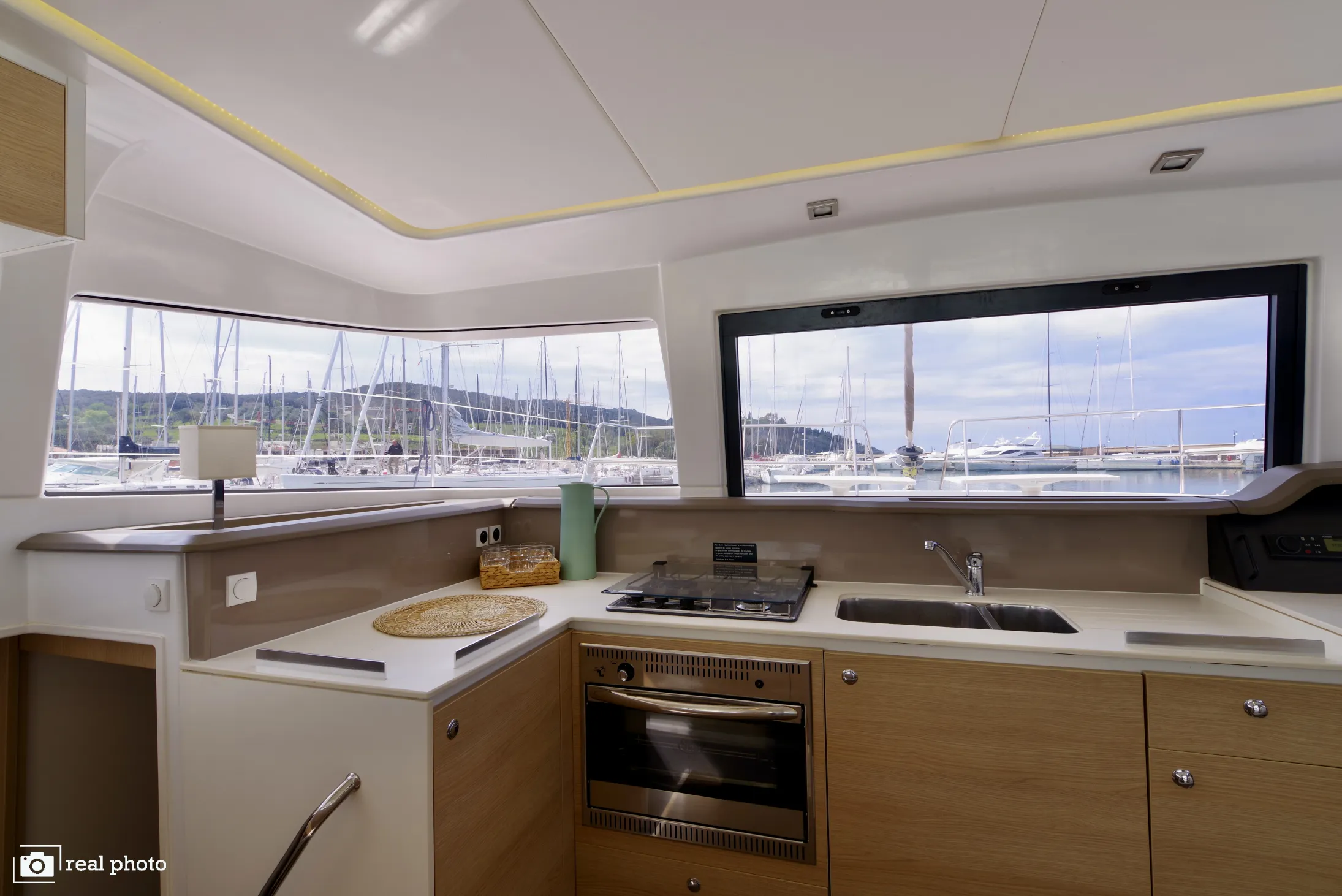 Bali 4.1 WEEsail - Water maker, Solar Panel — jahtikuva 11