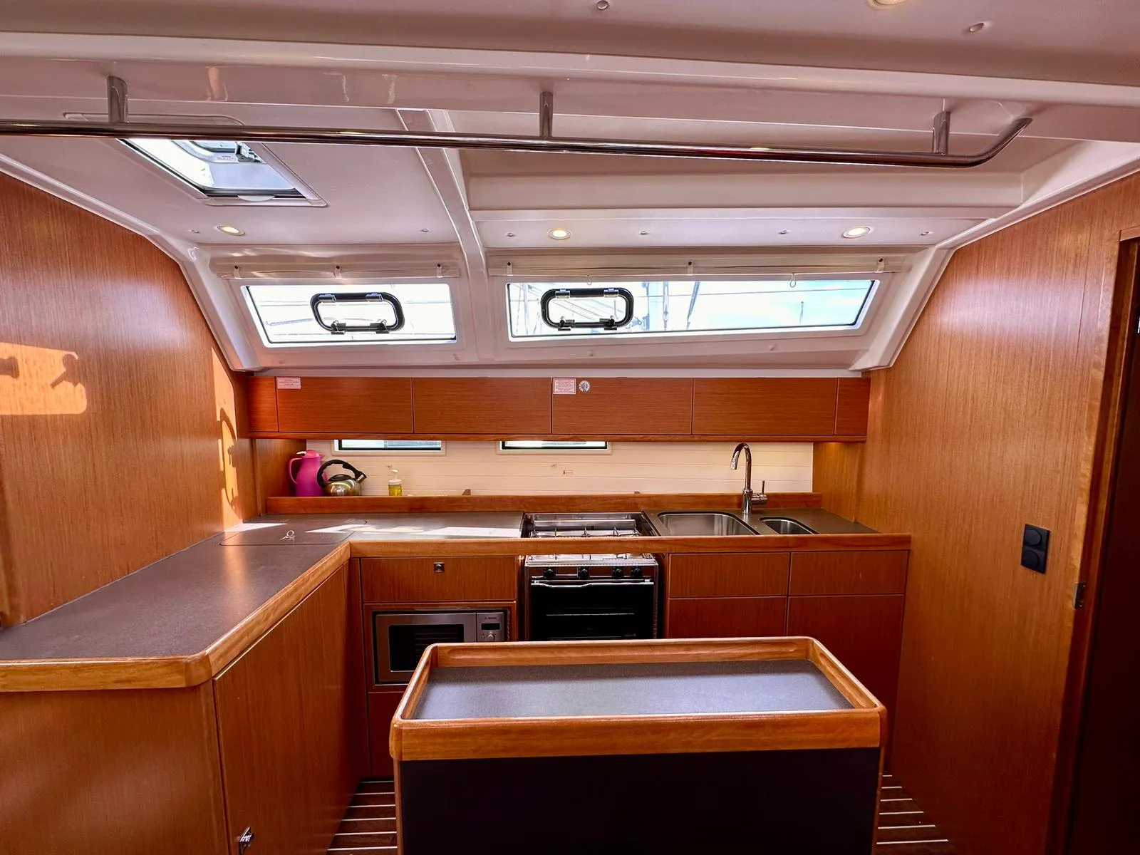 Bavaria Cruiser 46 Arta — фотография яхты 7