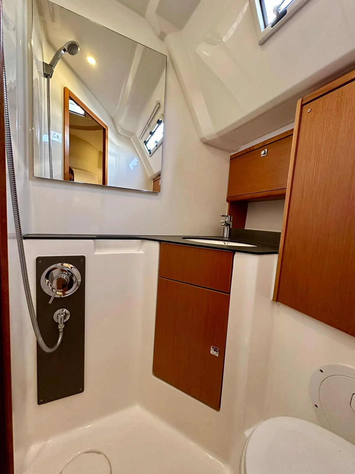 Bavaria Cruiser 46 Arta — фотография яхты 9