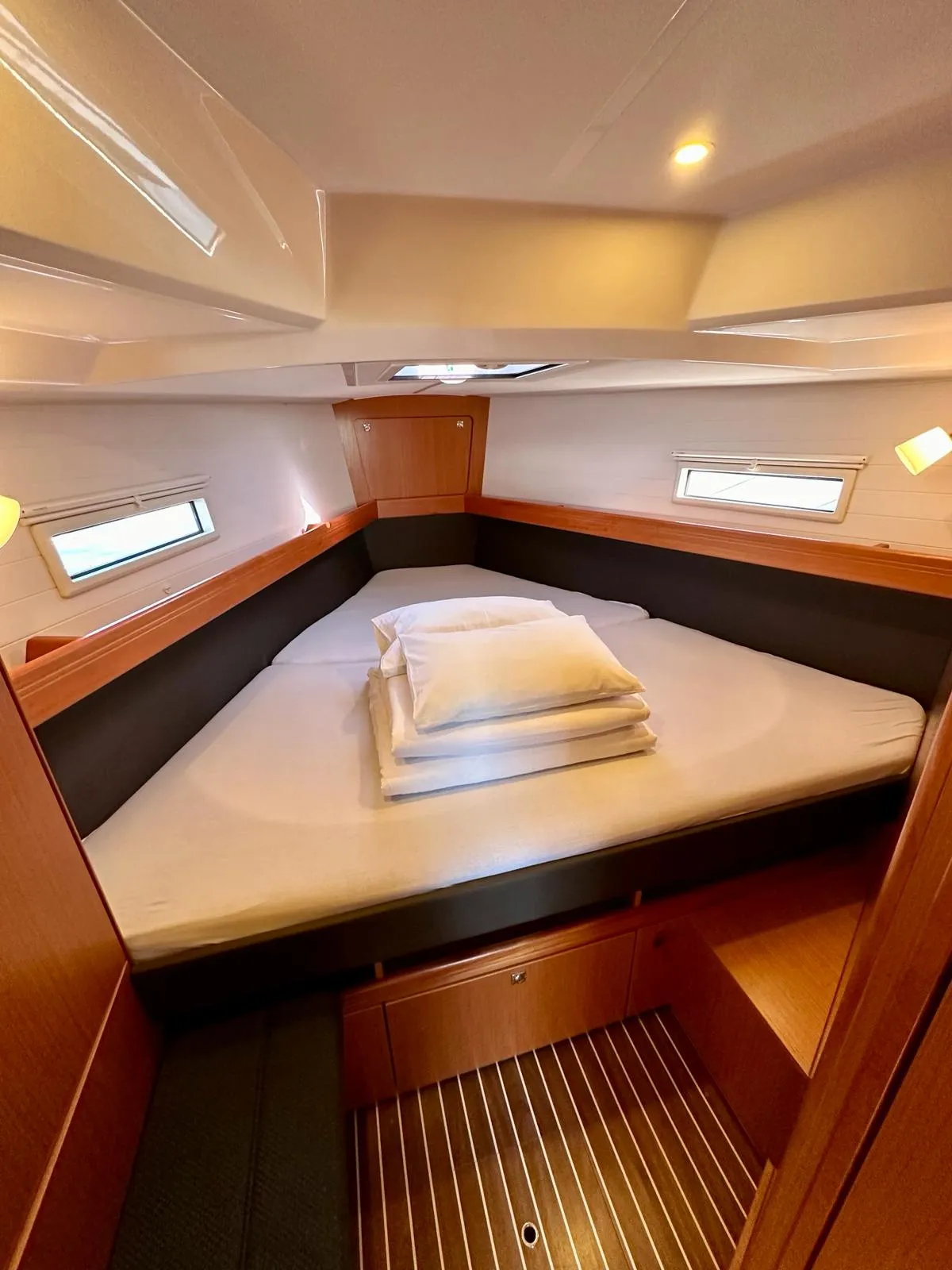 Bavaria Cruiser 41 Zubatac — снимка на яхтата 2