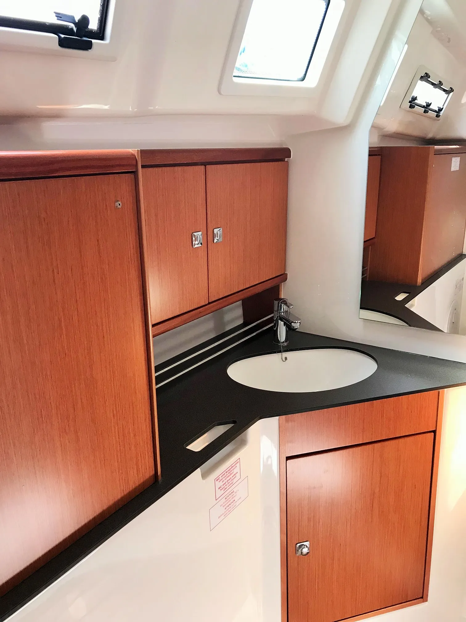 Bavaria Cruiser 34 Tintilinić — снимка на яхтата 2