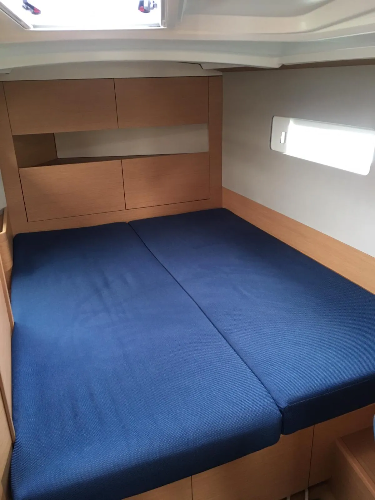 Sun Odyssey 410 Intrepida — yacht photo 2