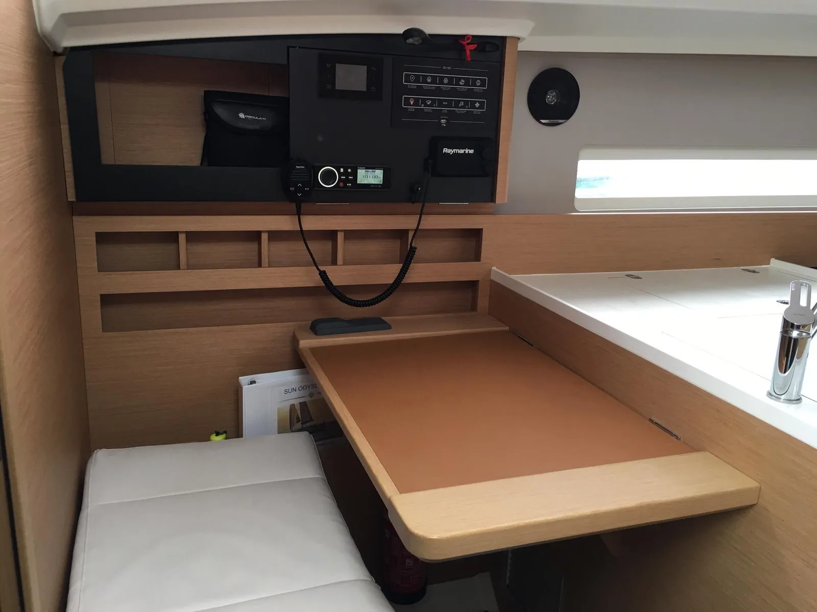 Sun Odyssey 410 Intrepida — yacht photo 4