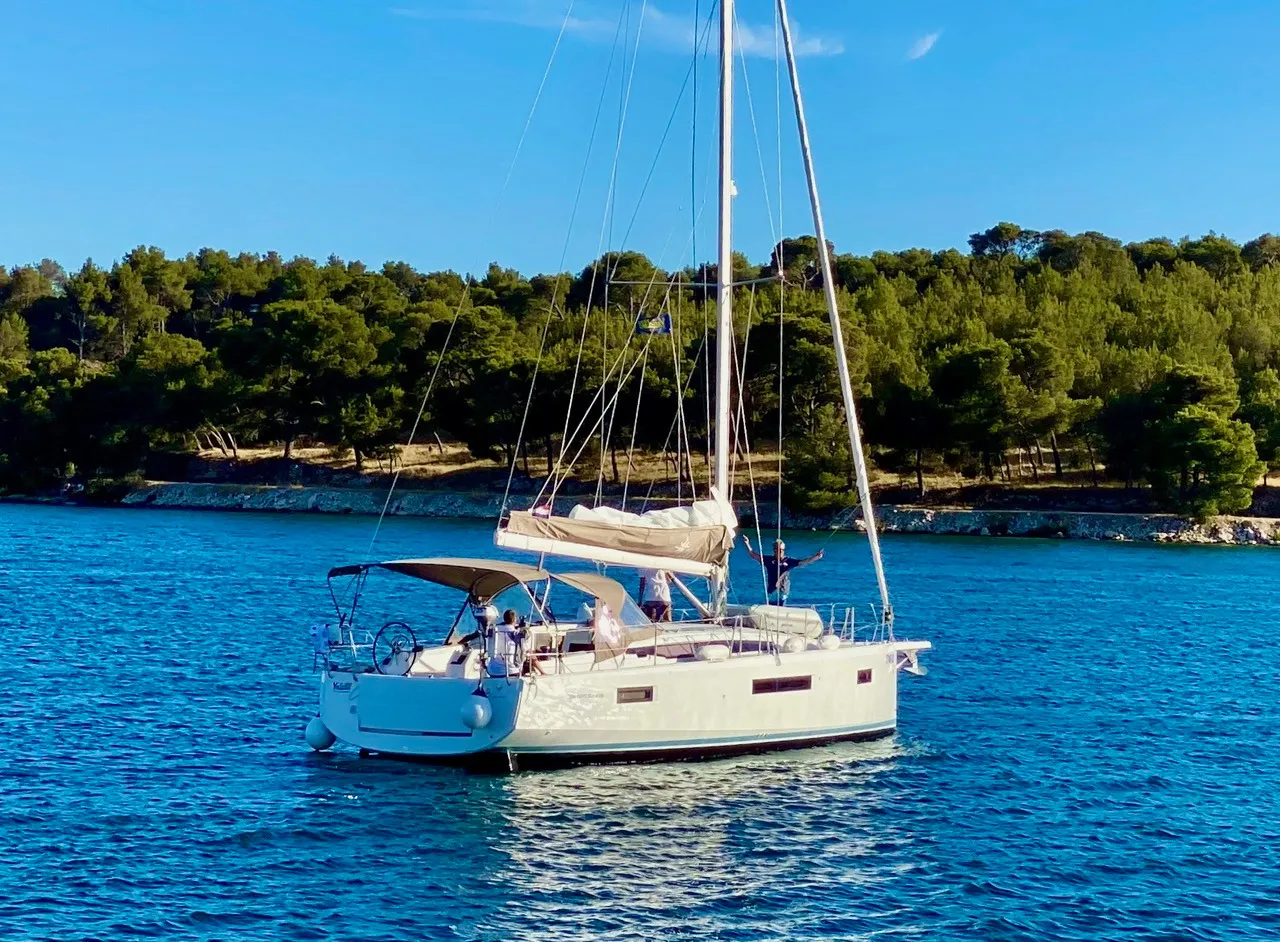 Sun Odyssey 410 HAWKING — yacht photo 5