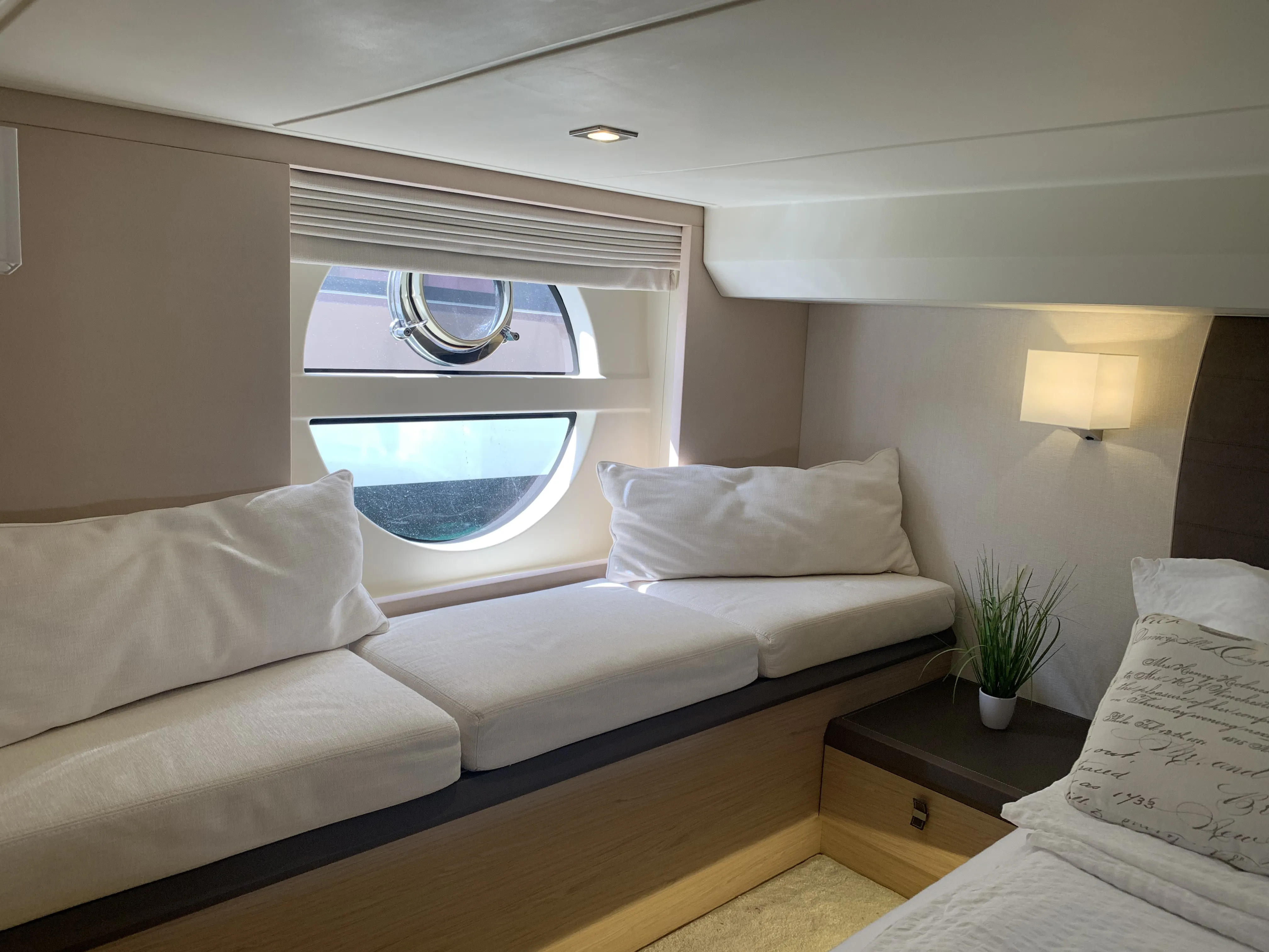 Monte Carlo 5 Sundowner — yacht photo 4