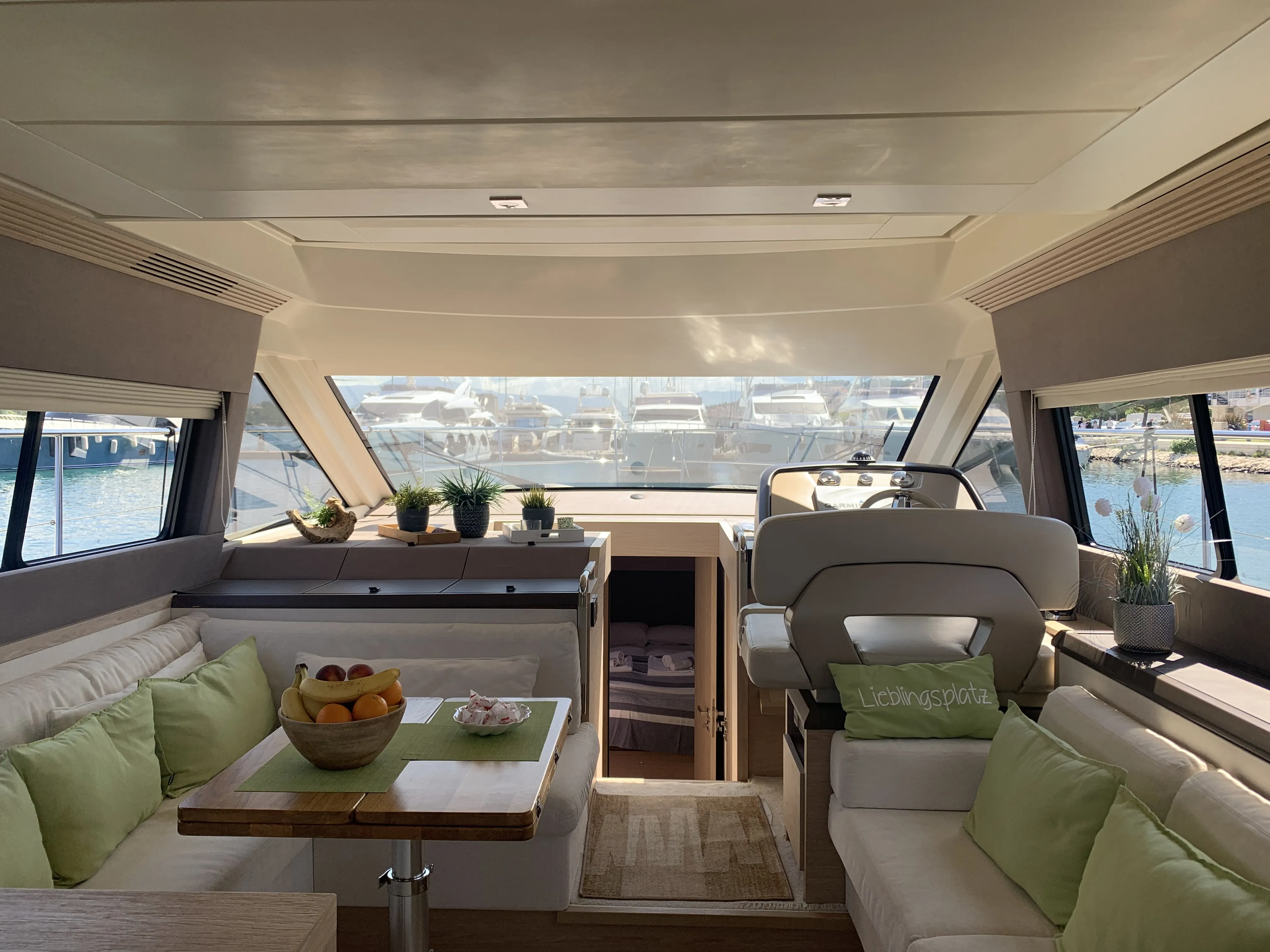 Monte Carlo 5 Sundowner — yacht photo 42