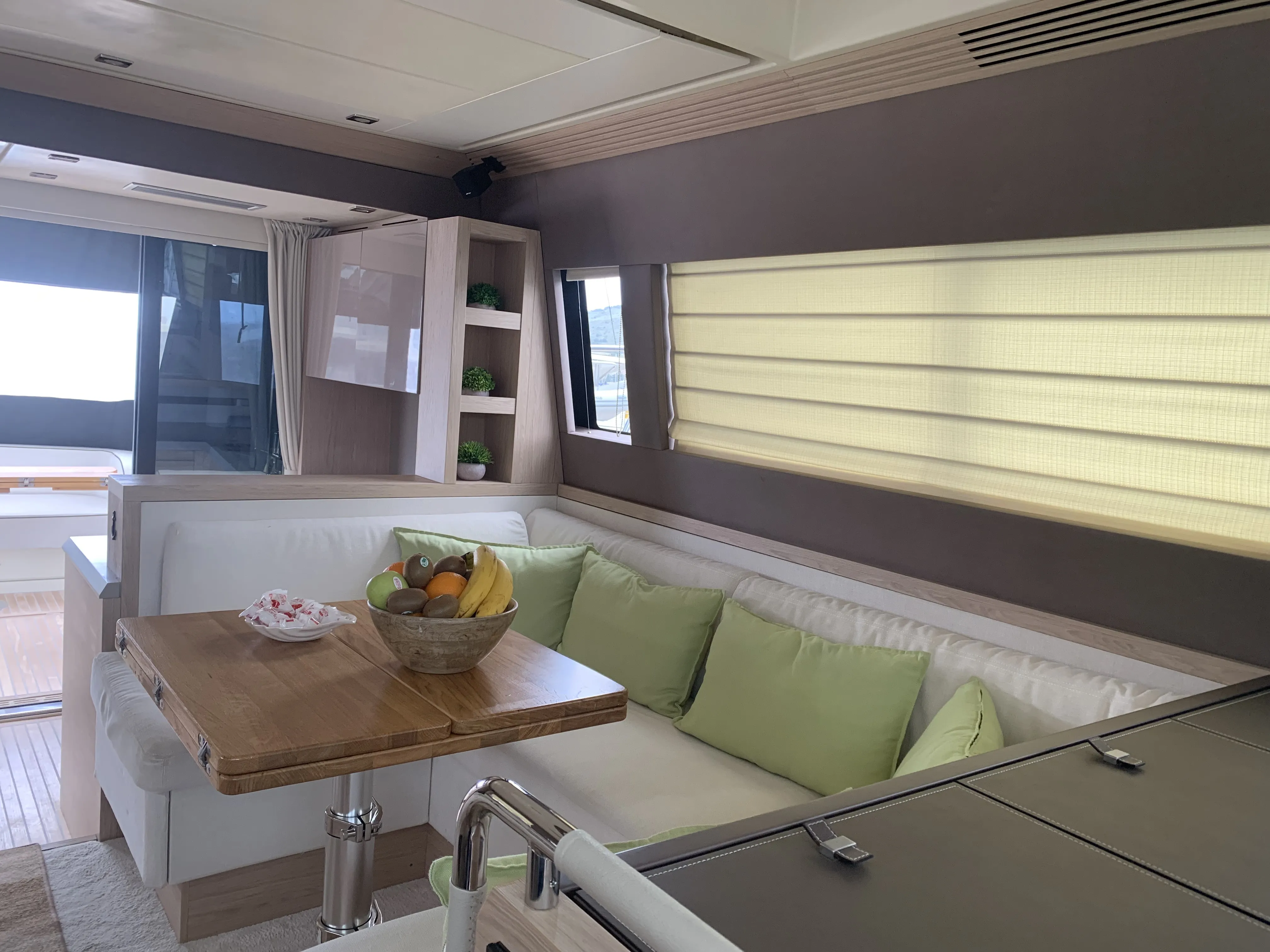 Monte Carlo 5 Sundowner — yacht photo 30