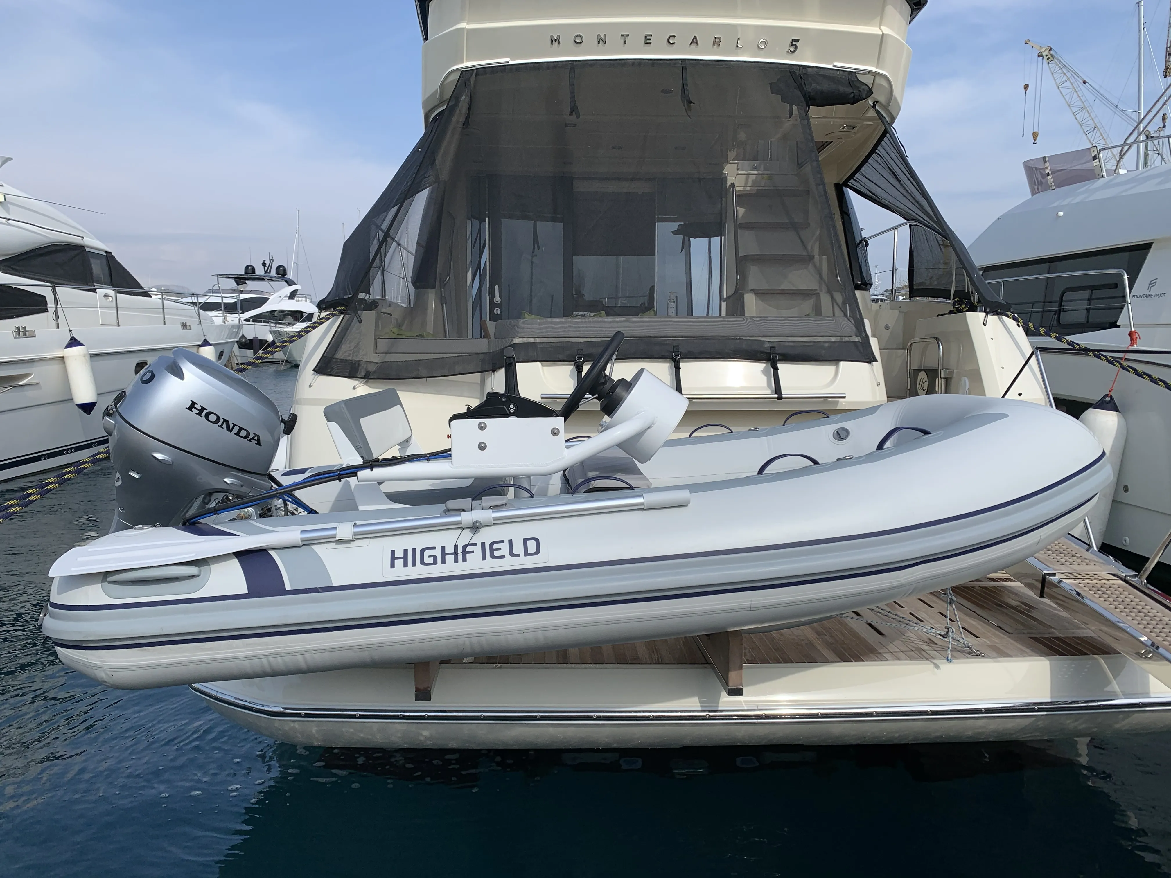 Monte Carlo 5 Sundowner — yacht photo 7