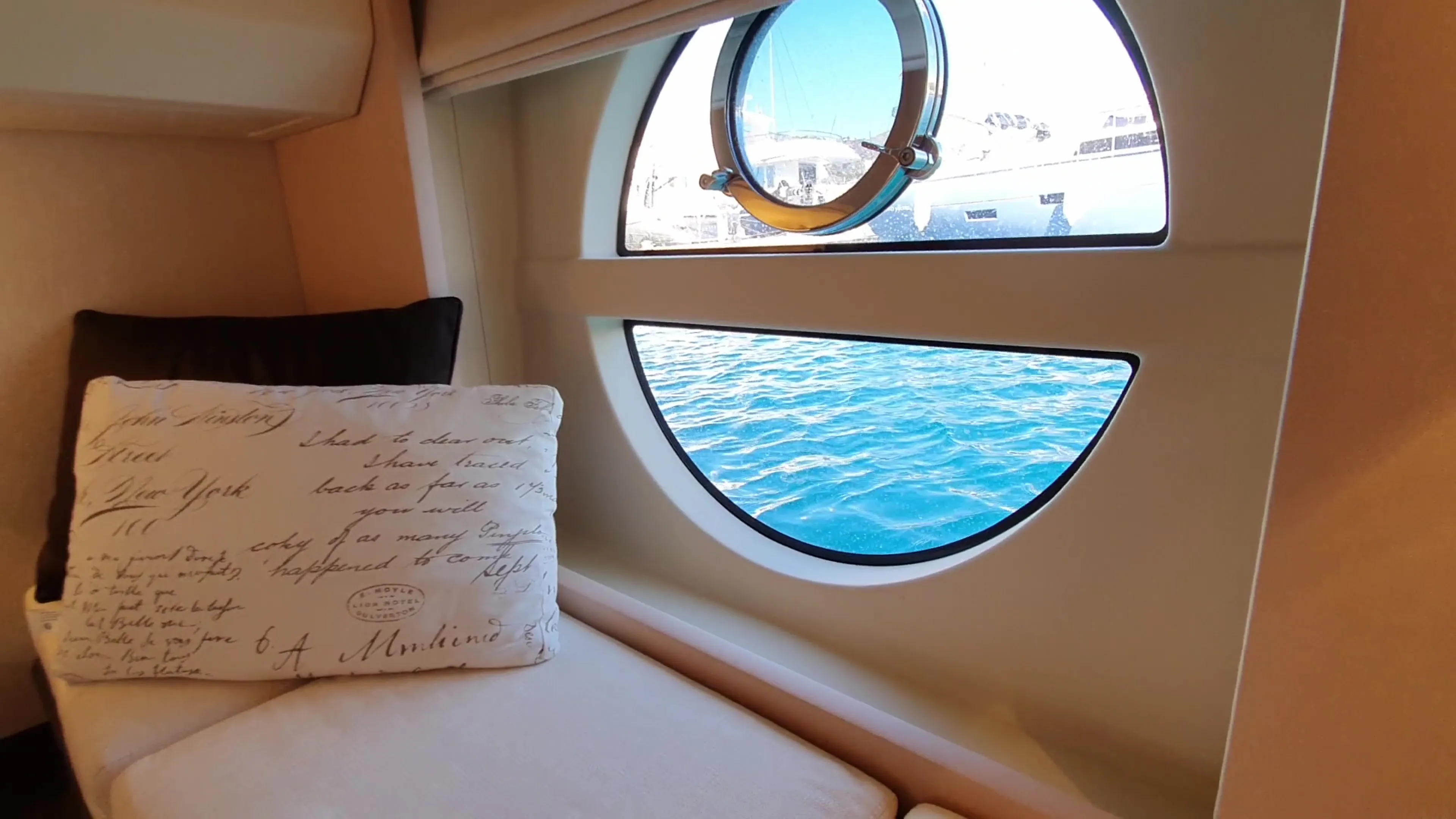 Monte Carlo 5 Sundowner — yacht photo 15