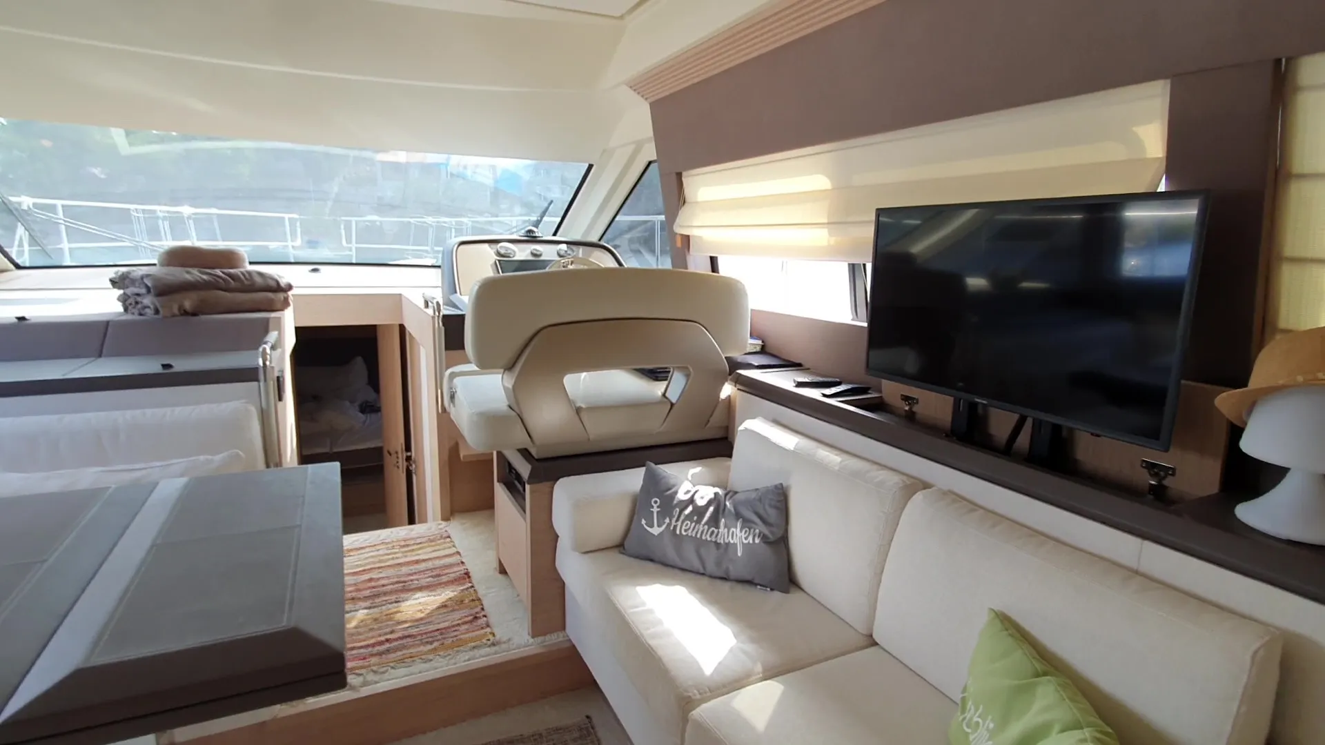 Monte Carlo 5 Sundowner — yacht photo 25