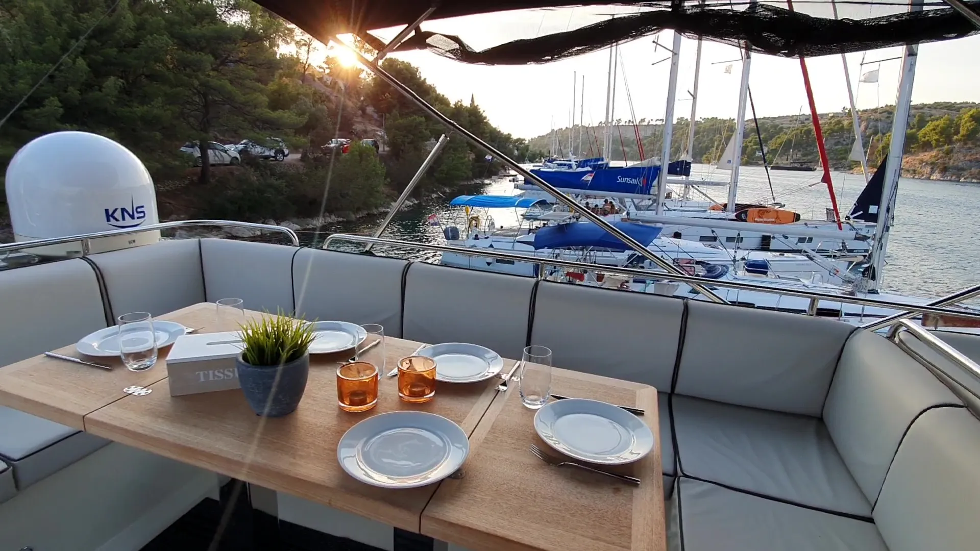 Monte Carlo 5 Sundowner — yacht photo 21