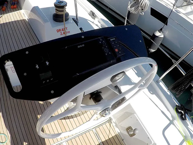 Dufour 470 Avanti — yacht photo 10
