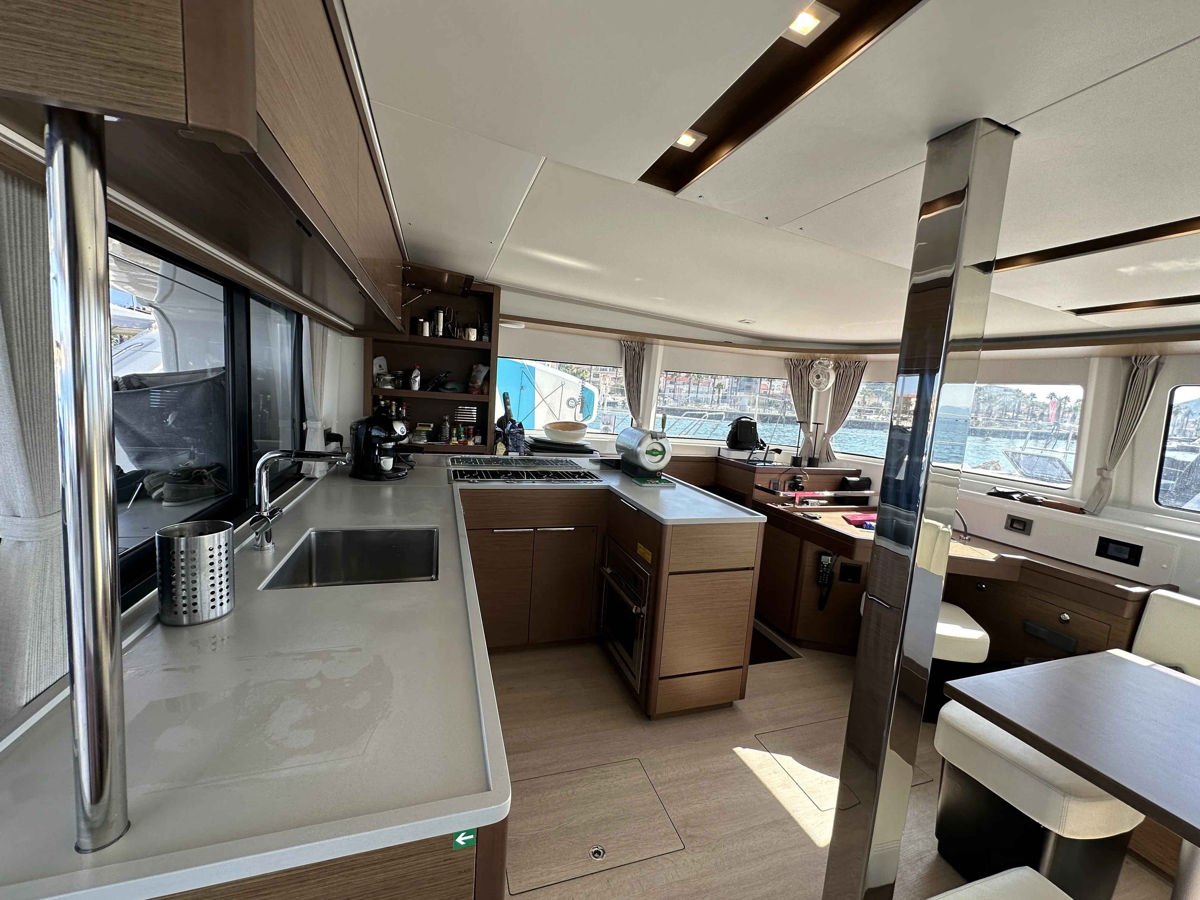 Lagoon 46 Sella III — yacht photo 5