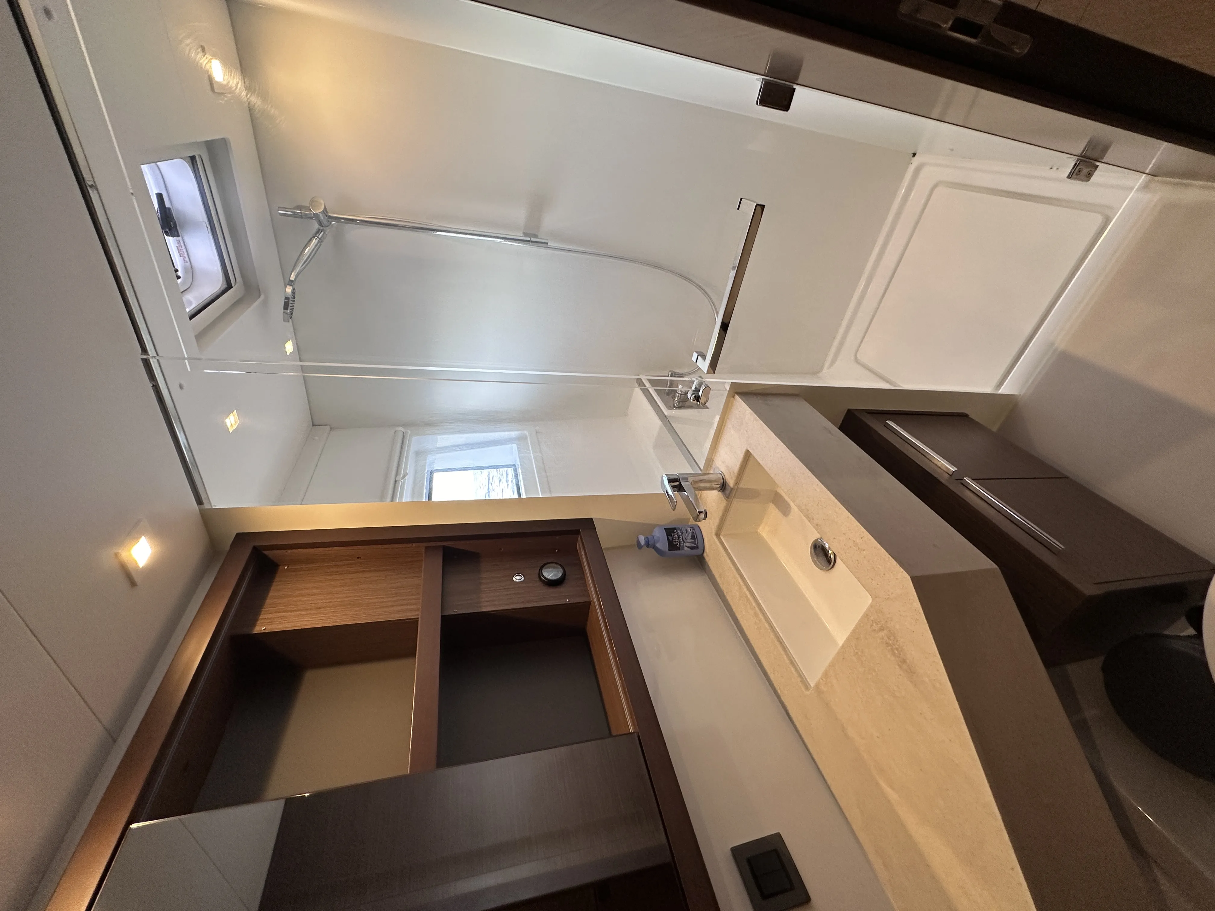 Lagoon 46 Sella III — yacht photo 40