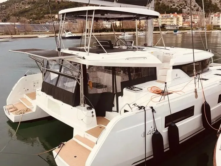 Lagoon 46 Almissa — фотография яхты 1