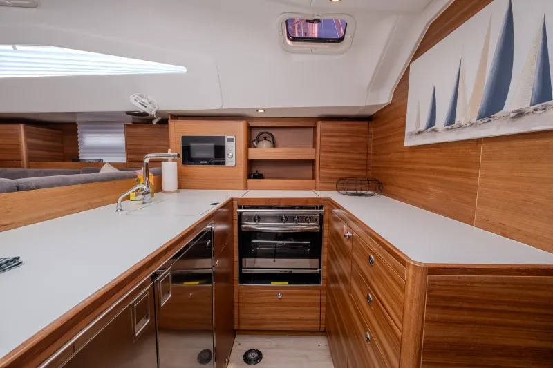 Elan Impression 50.1 Evana — yacht photo 9