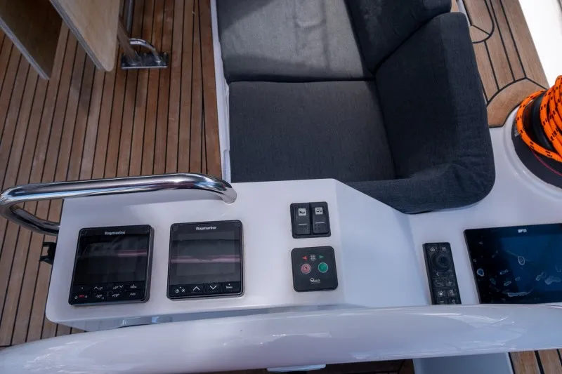 Elan Impression 50.1 Evana — yacht photo 18