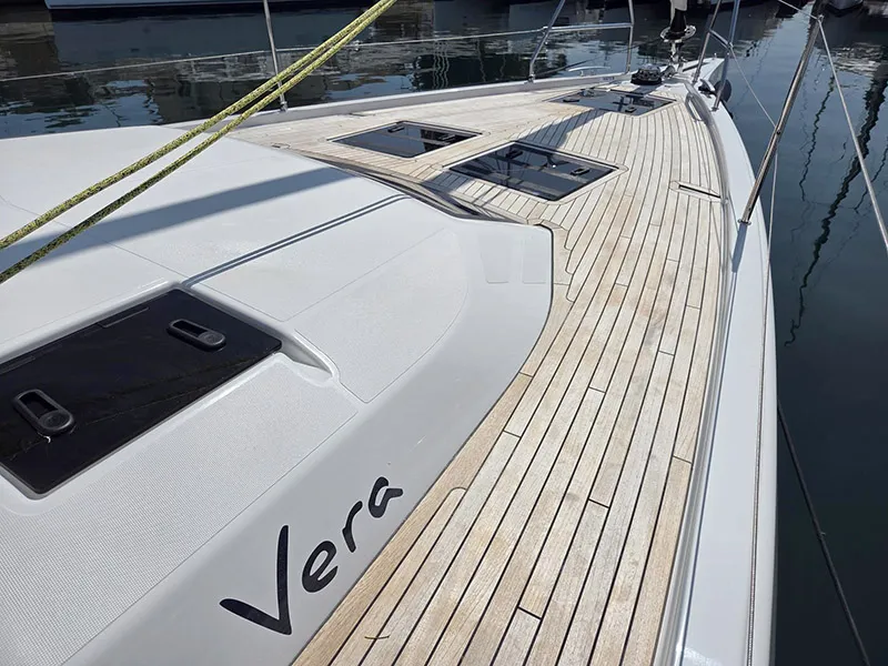 Dufour 44 Vera — фотография яхты 10