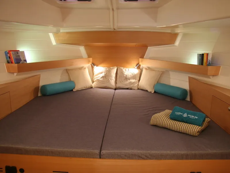 Platinum 989 Flybridge (Premiera) — фотография яхты 5