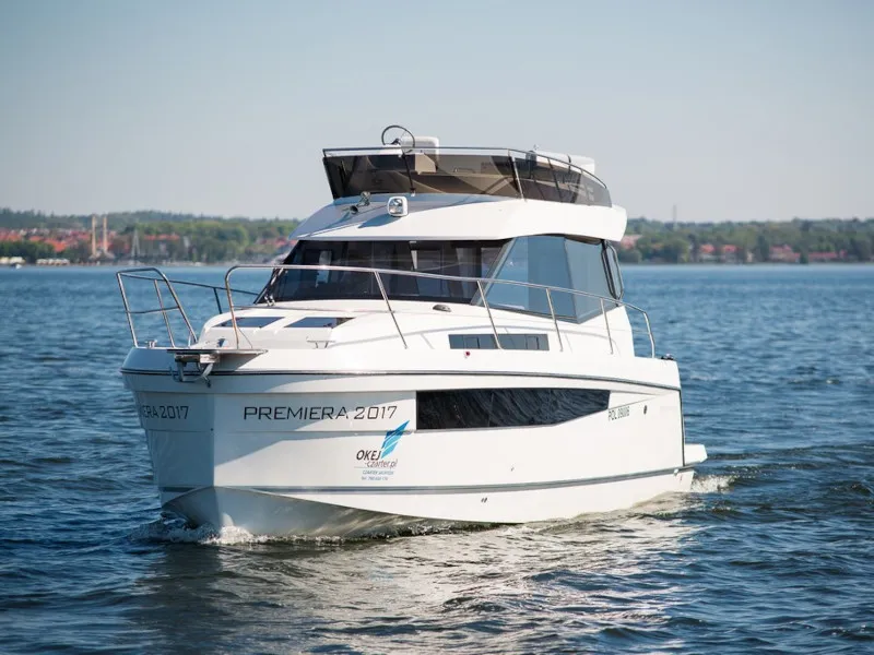 Platinum 989 Flybridge (Premiera) — фотография яхты 7