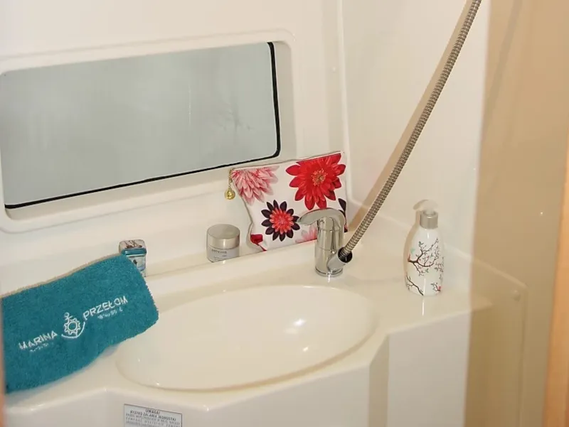 Platinum 989 Flybridge (Premiera) — фотография яхты 17
